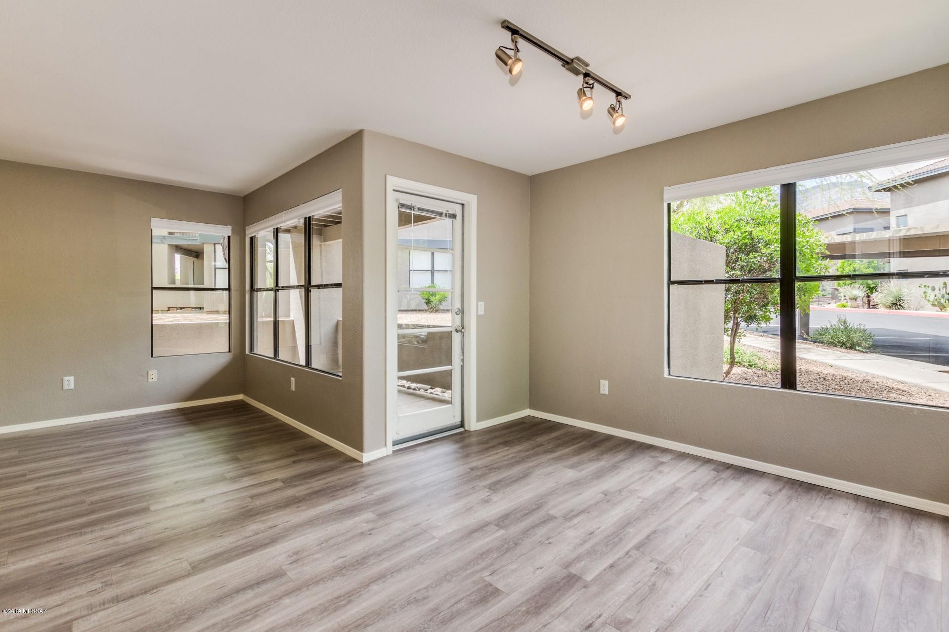 Greens at Ventana Canyon - Residential