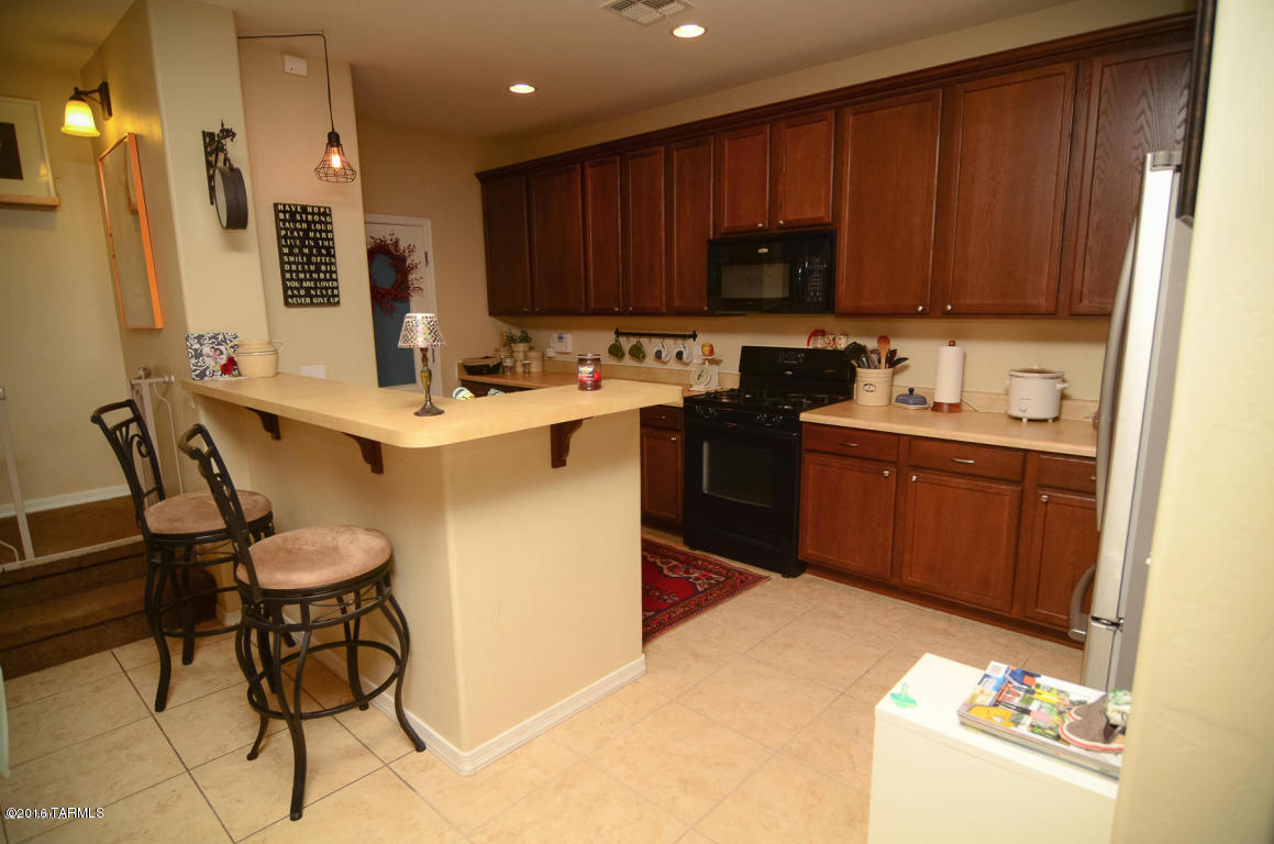 Presidio Del Cielo (1-425) - Residential Lease