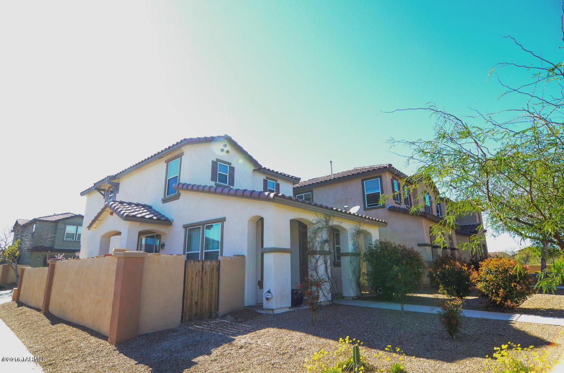 Presidio Del Cielo (1-425) - Residential Lease