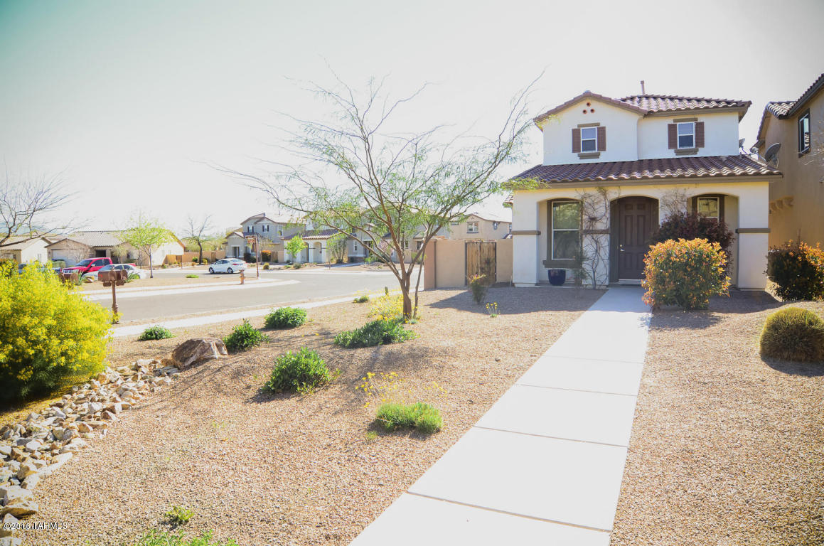 Presidio Del Cielo (1-425) - Residential Lease