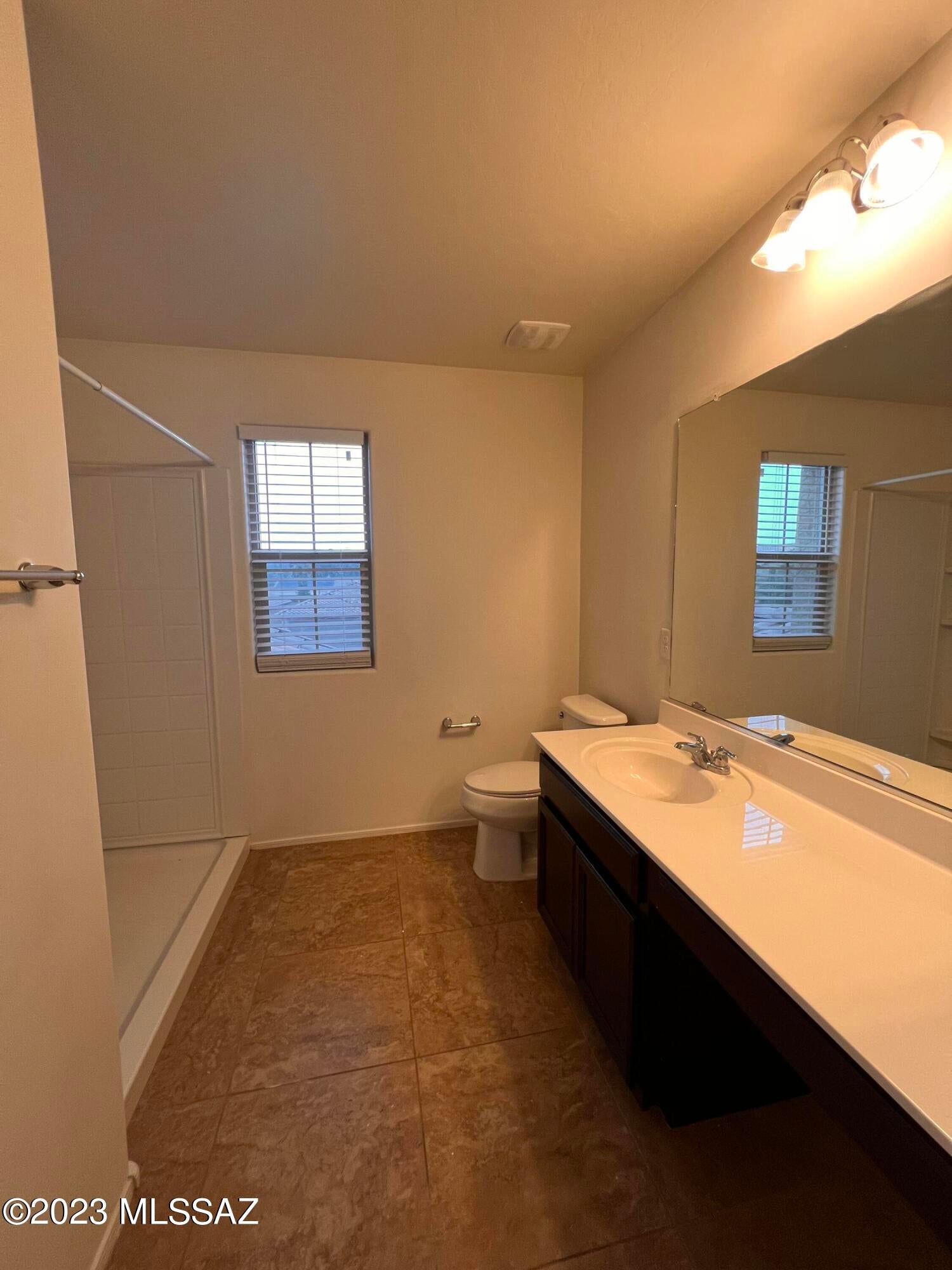 Oakmore At Midvale (1-65) - Residential Lease
