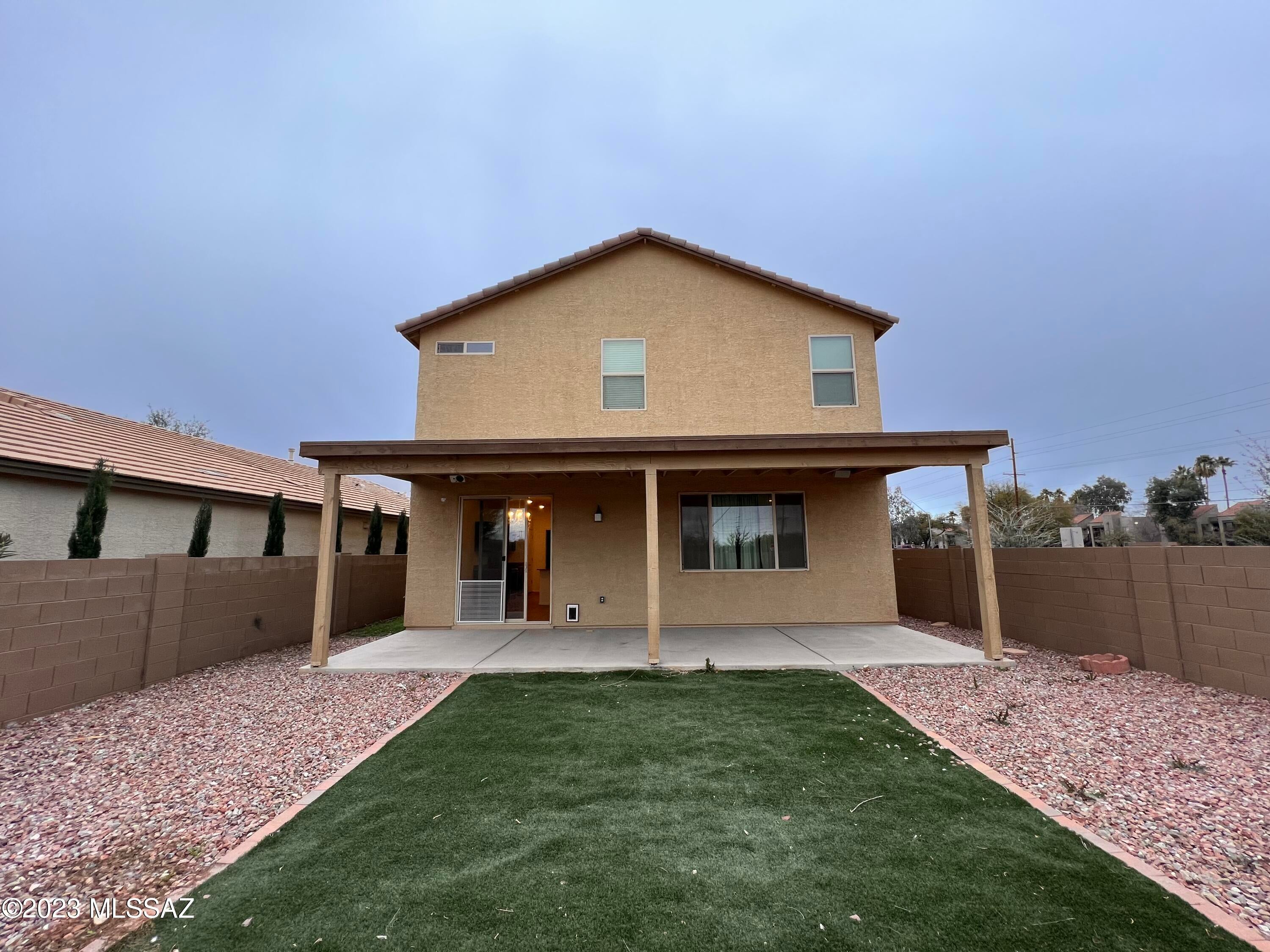 Oakmore At Midvale (1-65) - Residential Lease