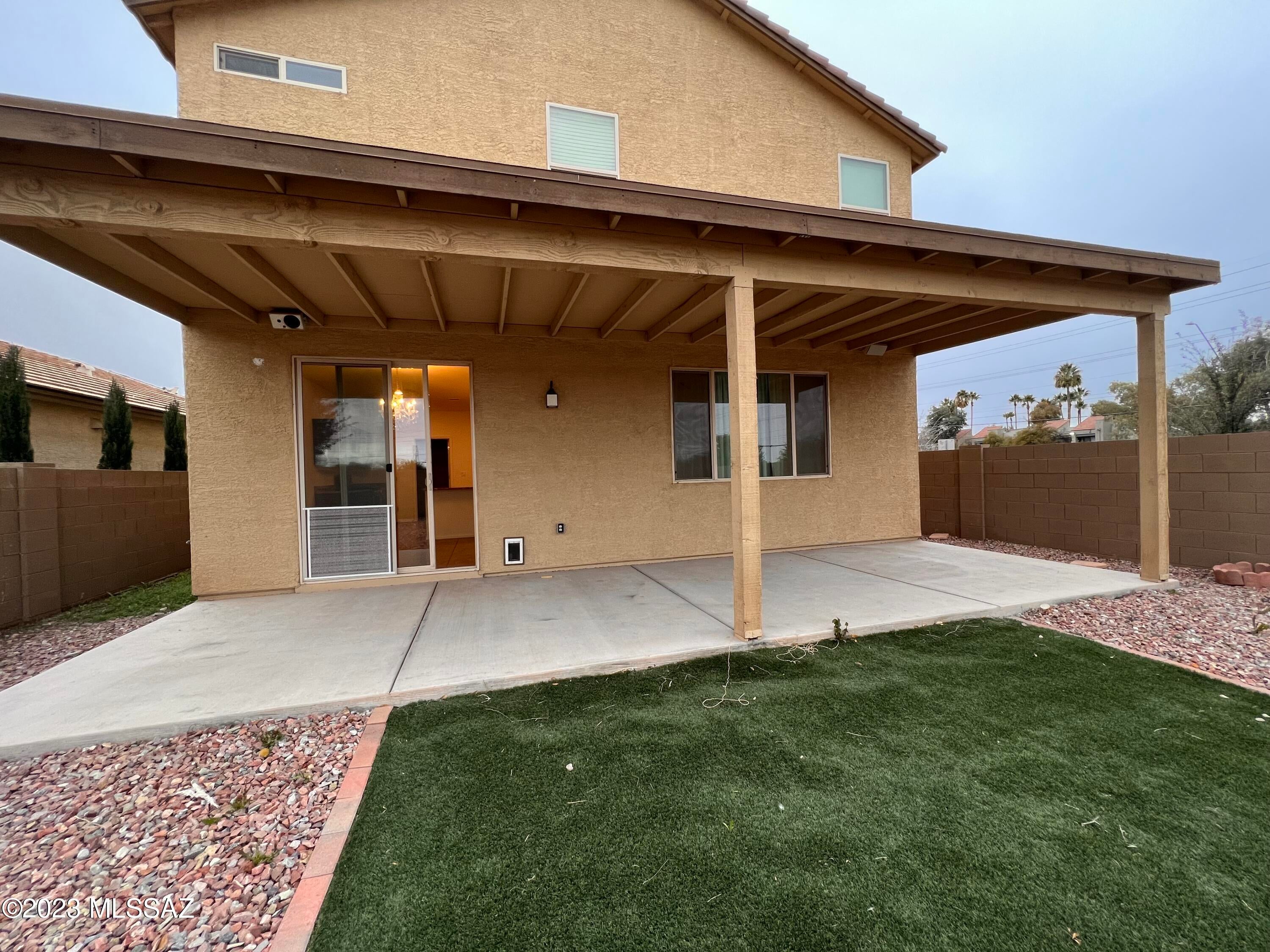 Oakmore At Midvale (1-65) - Residential Lease