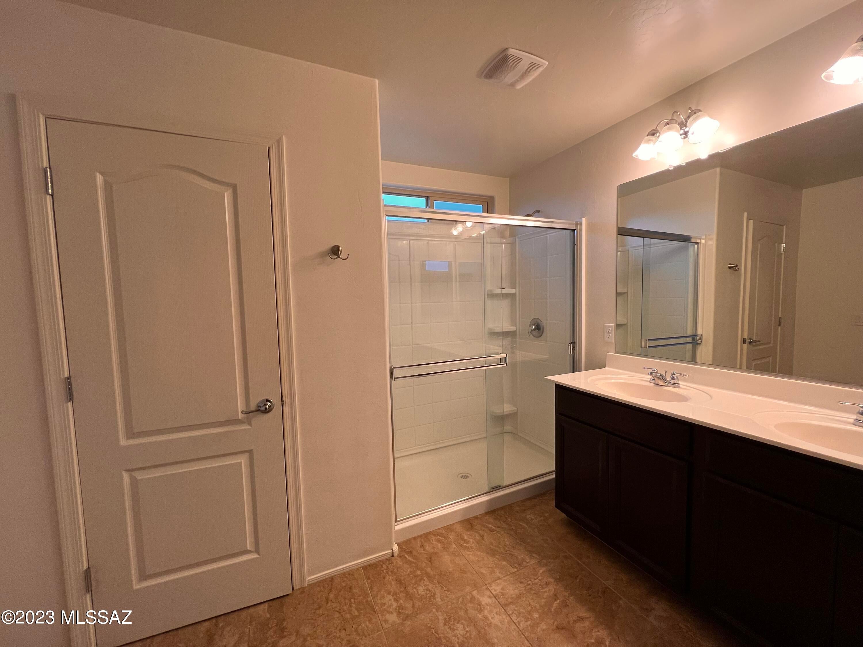 Oakmore At Midvale (1-65) - Residential Lease