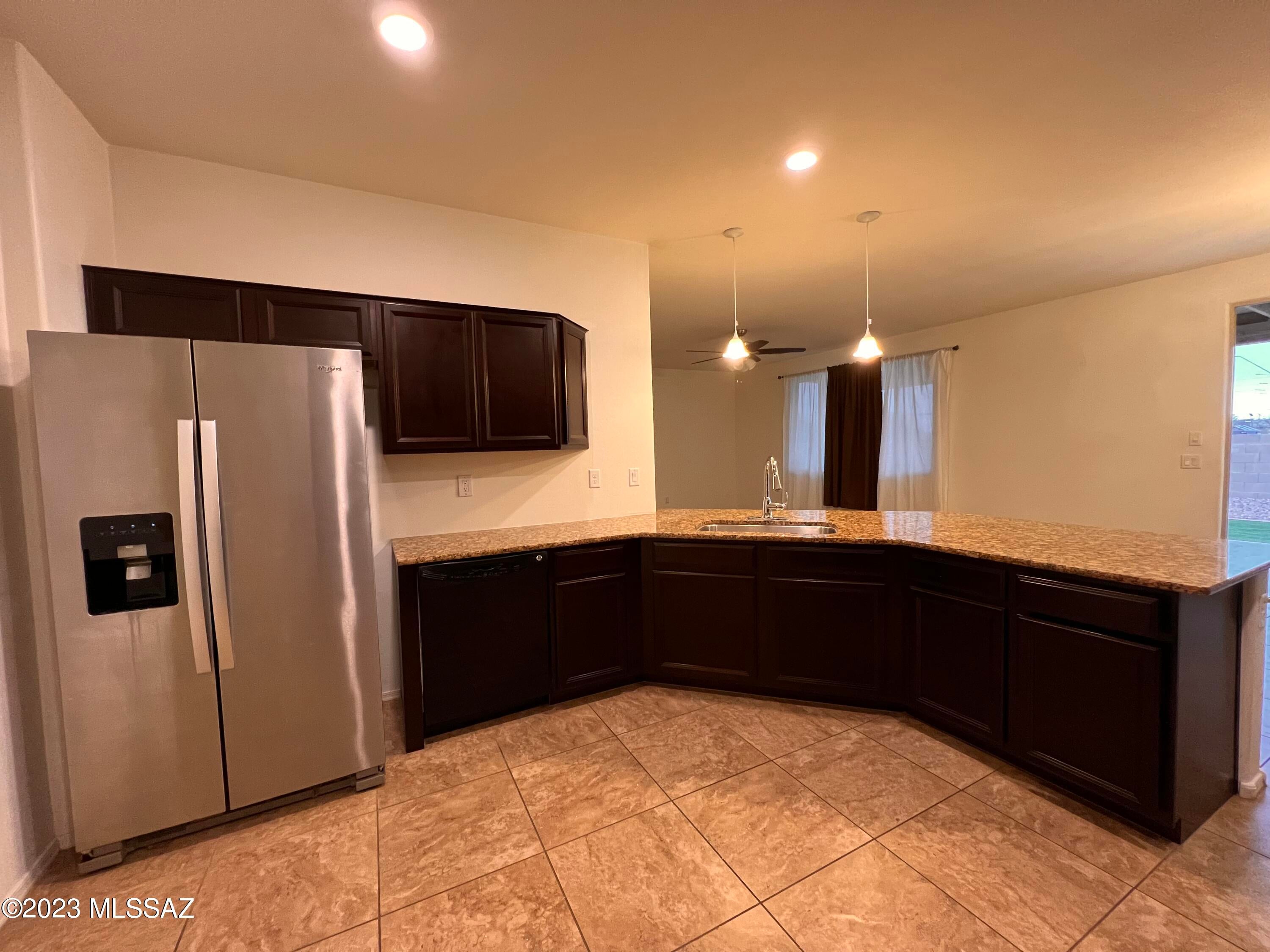 Oakmore At Midvale (1-65) - Residential Lease