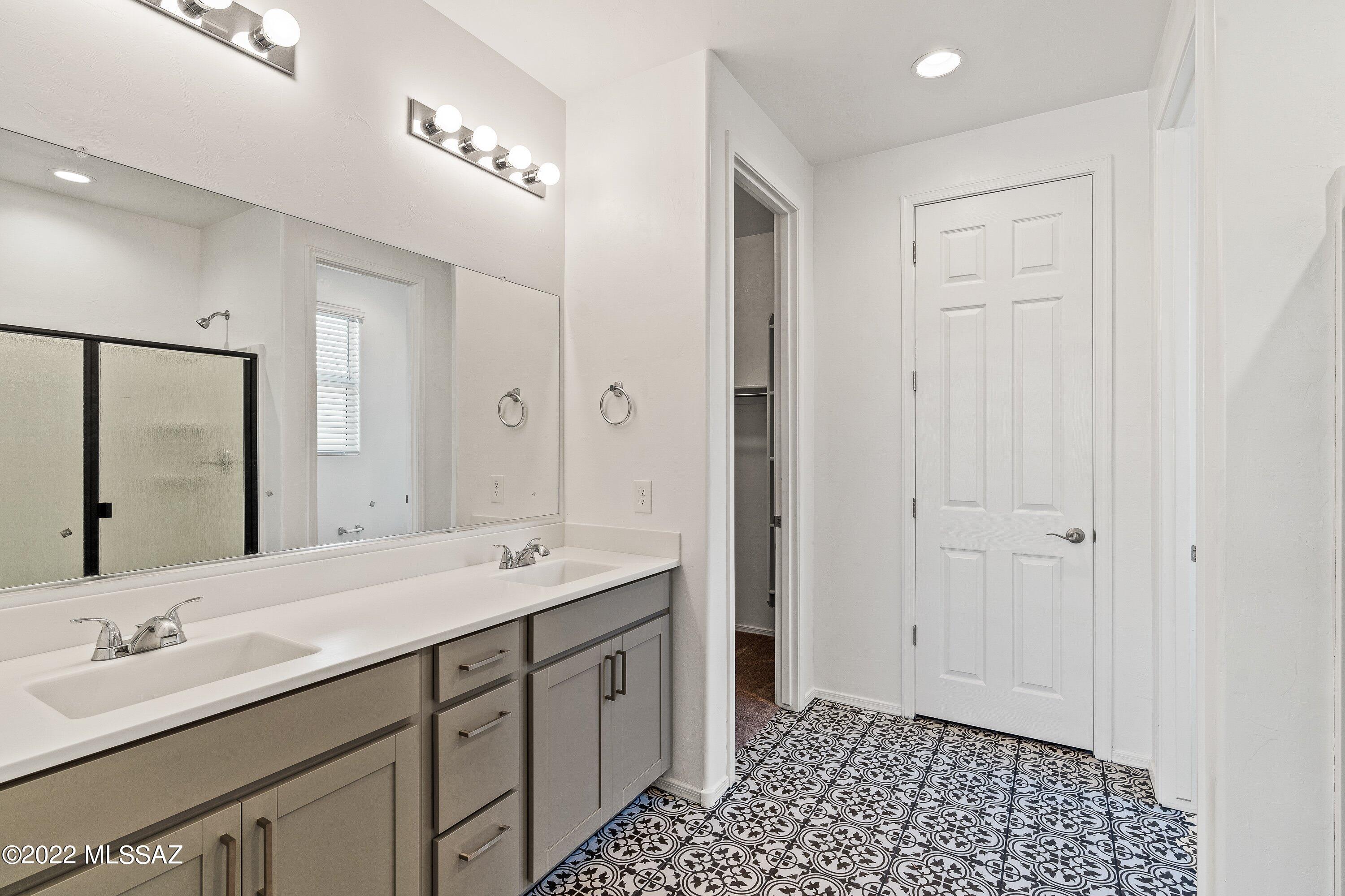 Gladden Farms Blocks 35 & 39 - Residential Lease