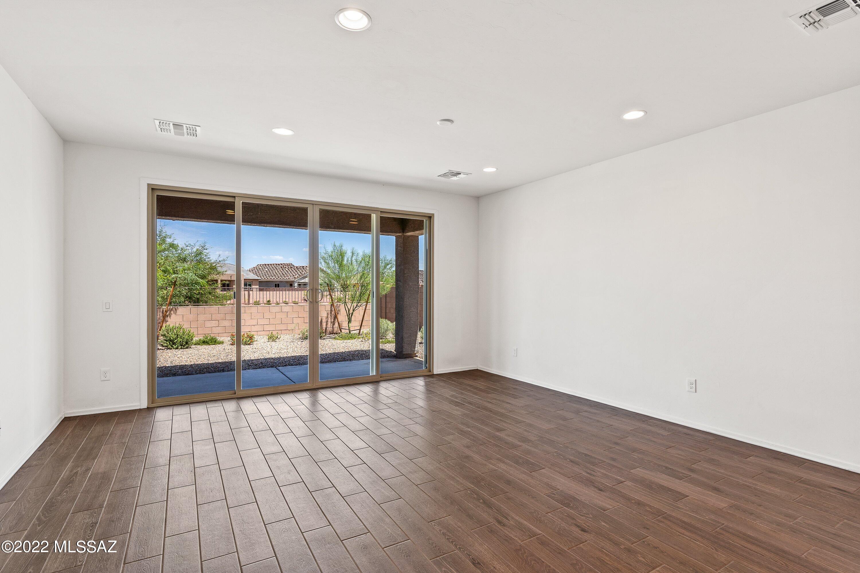 Gladden Farms Blocks 35 & 39 - Residential Lease
