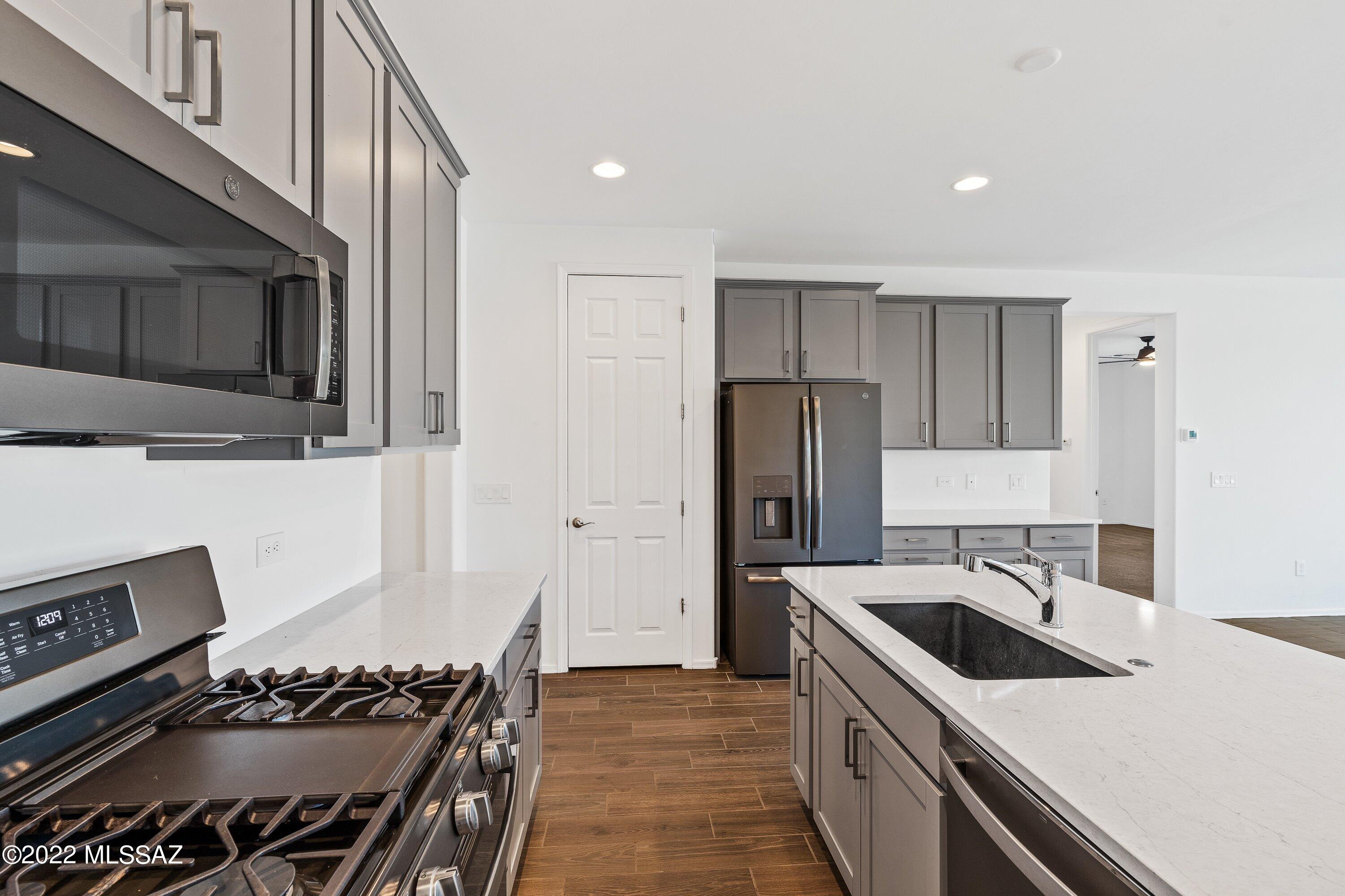 Gladden Farms Blocks 35 & 39 - Residential Lease
