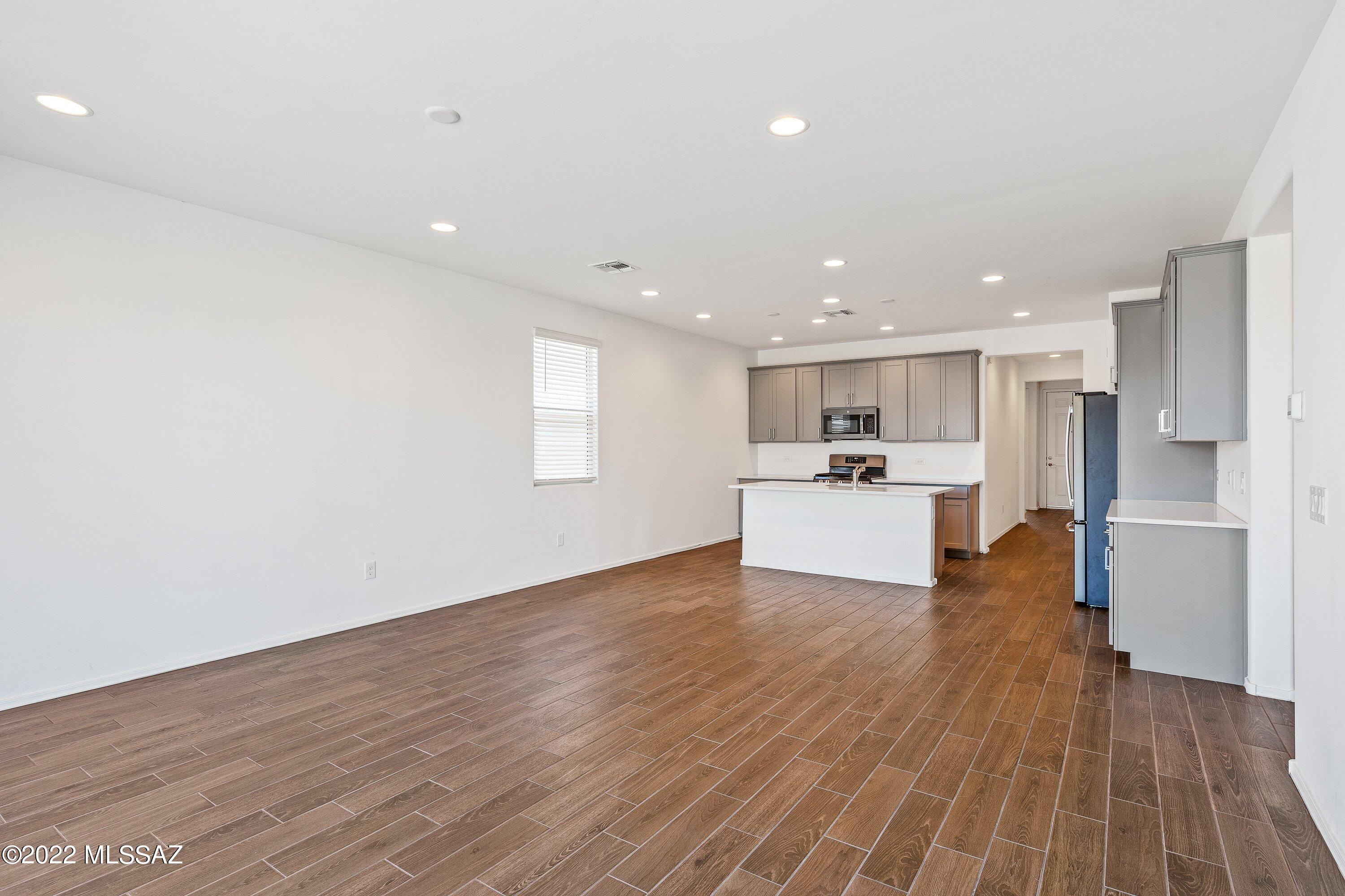 Gladden Farms Blocks 35 & 39 - Residential Lease