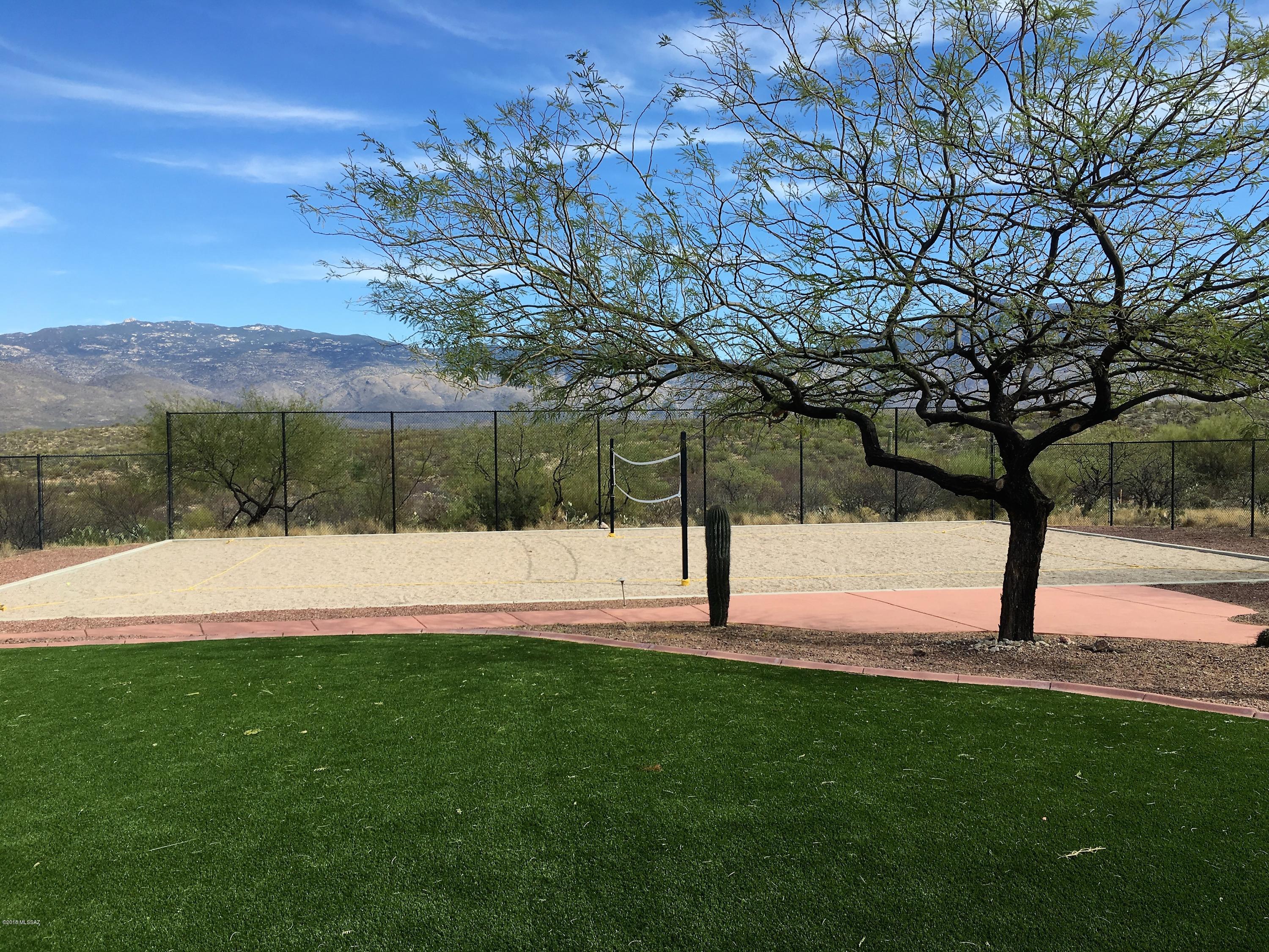 Coyote Creek (1-395) - Residential