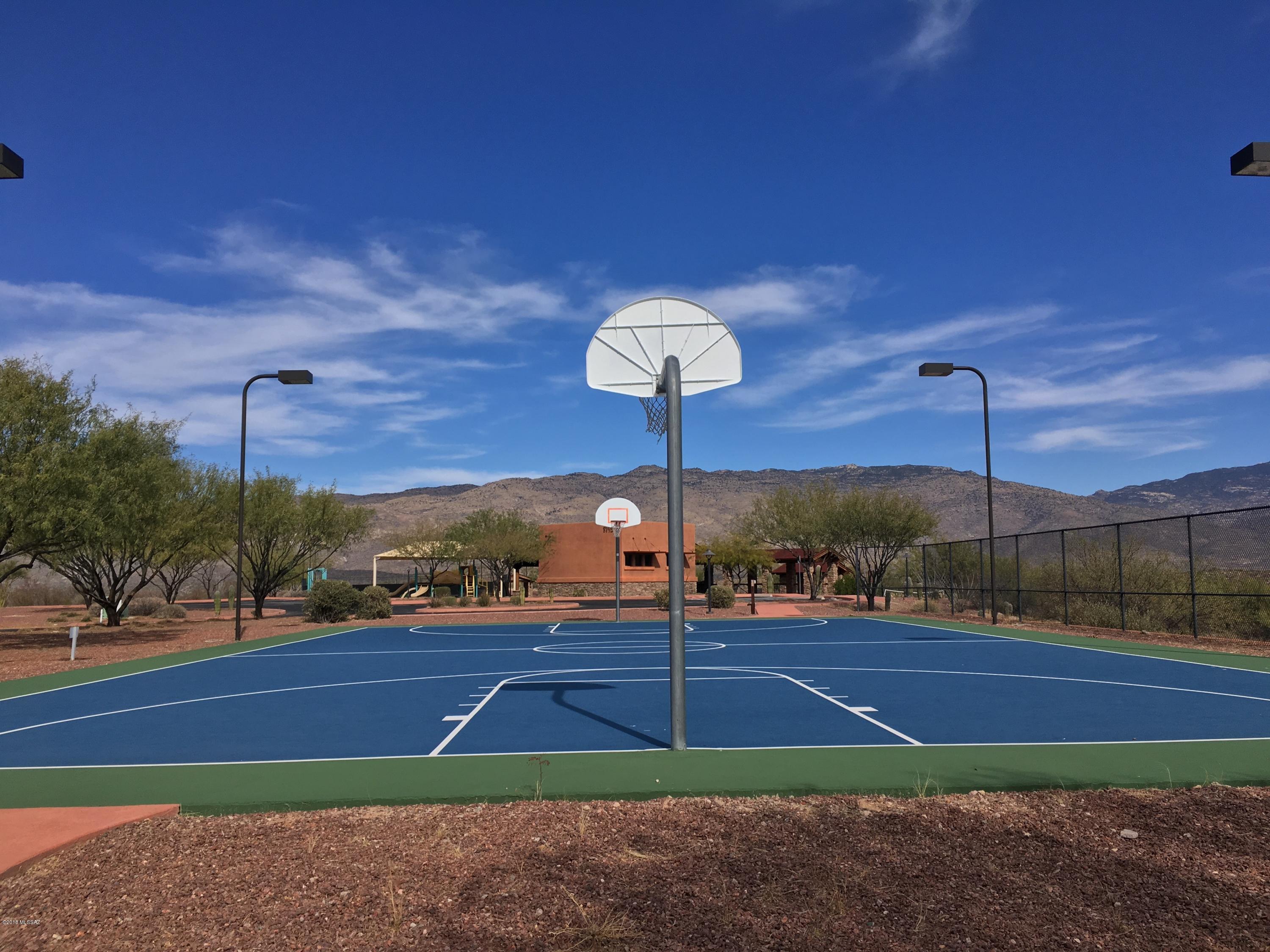 Coyote Creek (1-395) - Residential