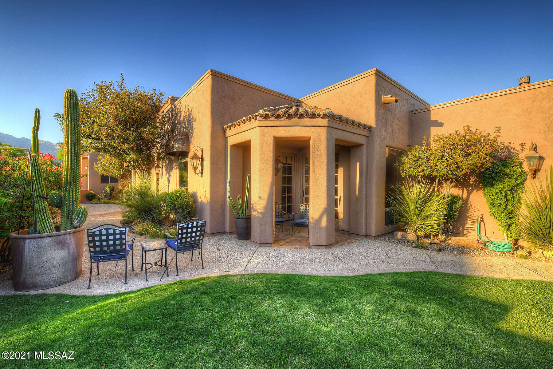 Sabino Mountain (1-290) - Residential