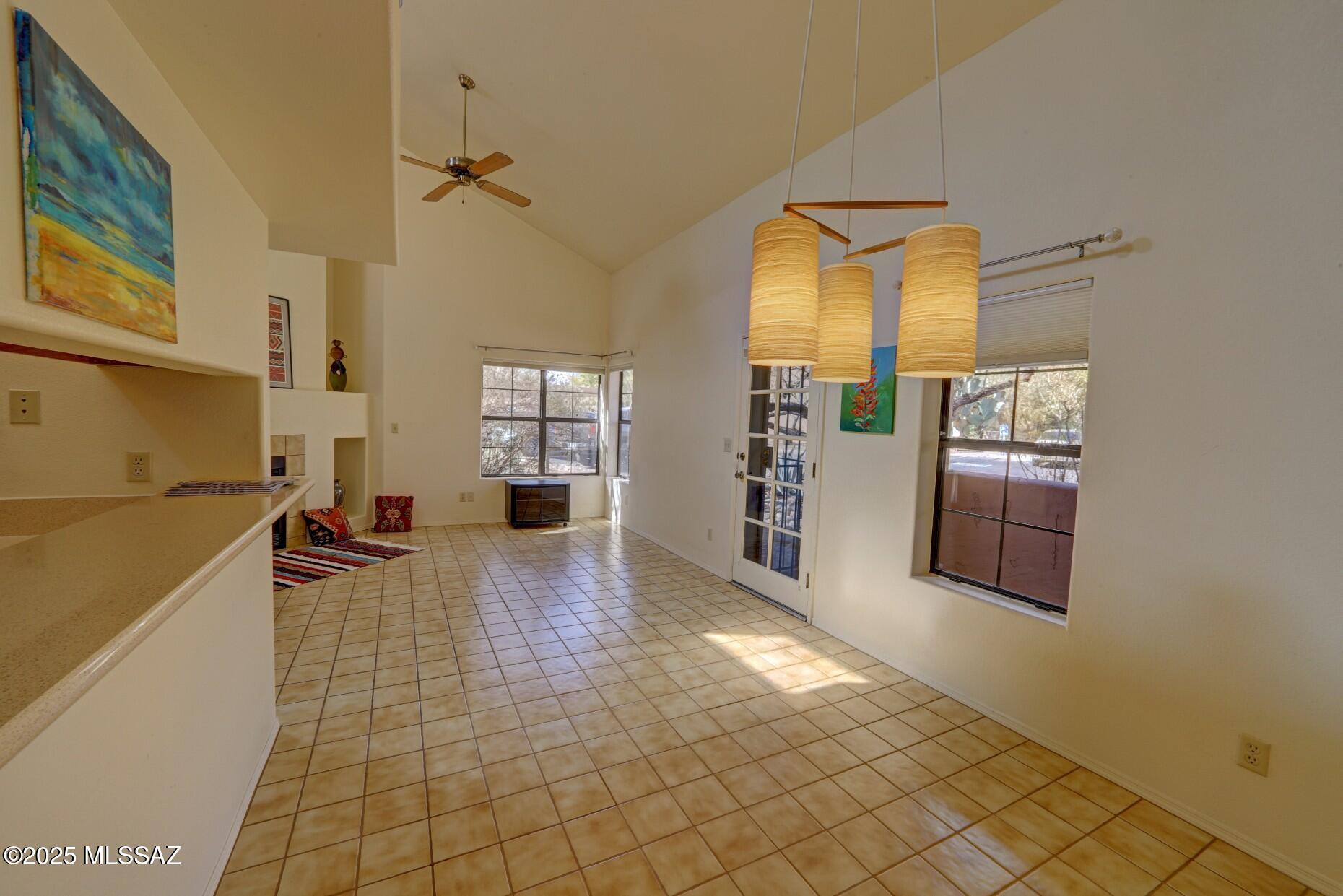Ventana De Sabino North (1-127) - Residential