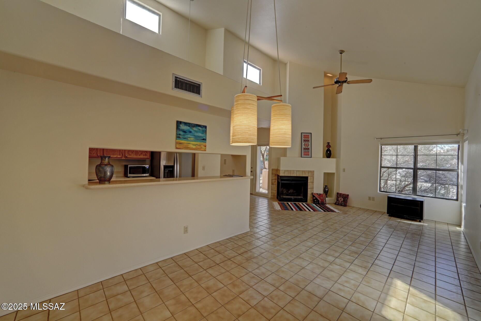 Ventana De Sabino North (1-127) - Residential