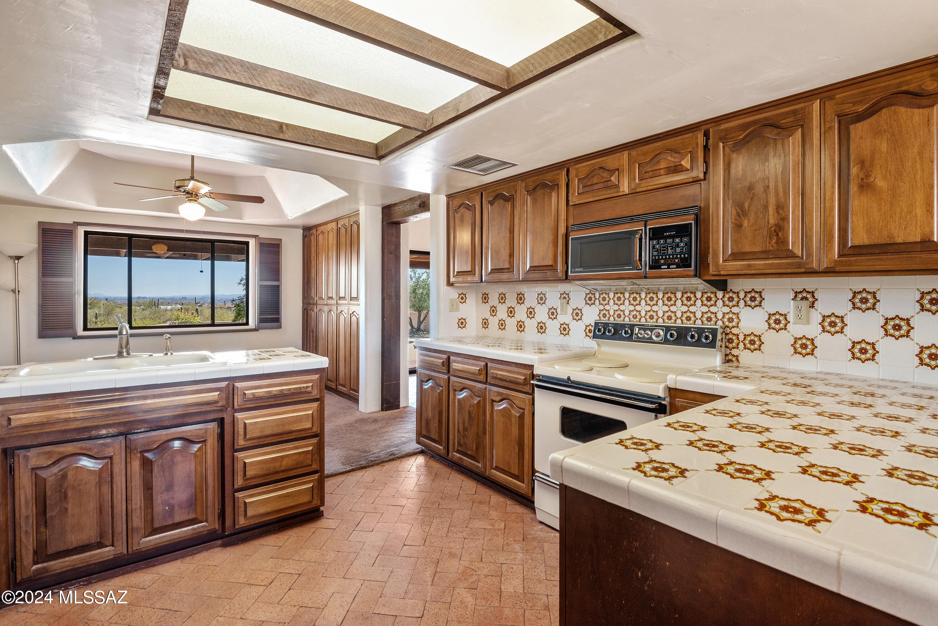 Catalina Foothills Estates NO. 5 - Residential