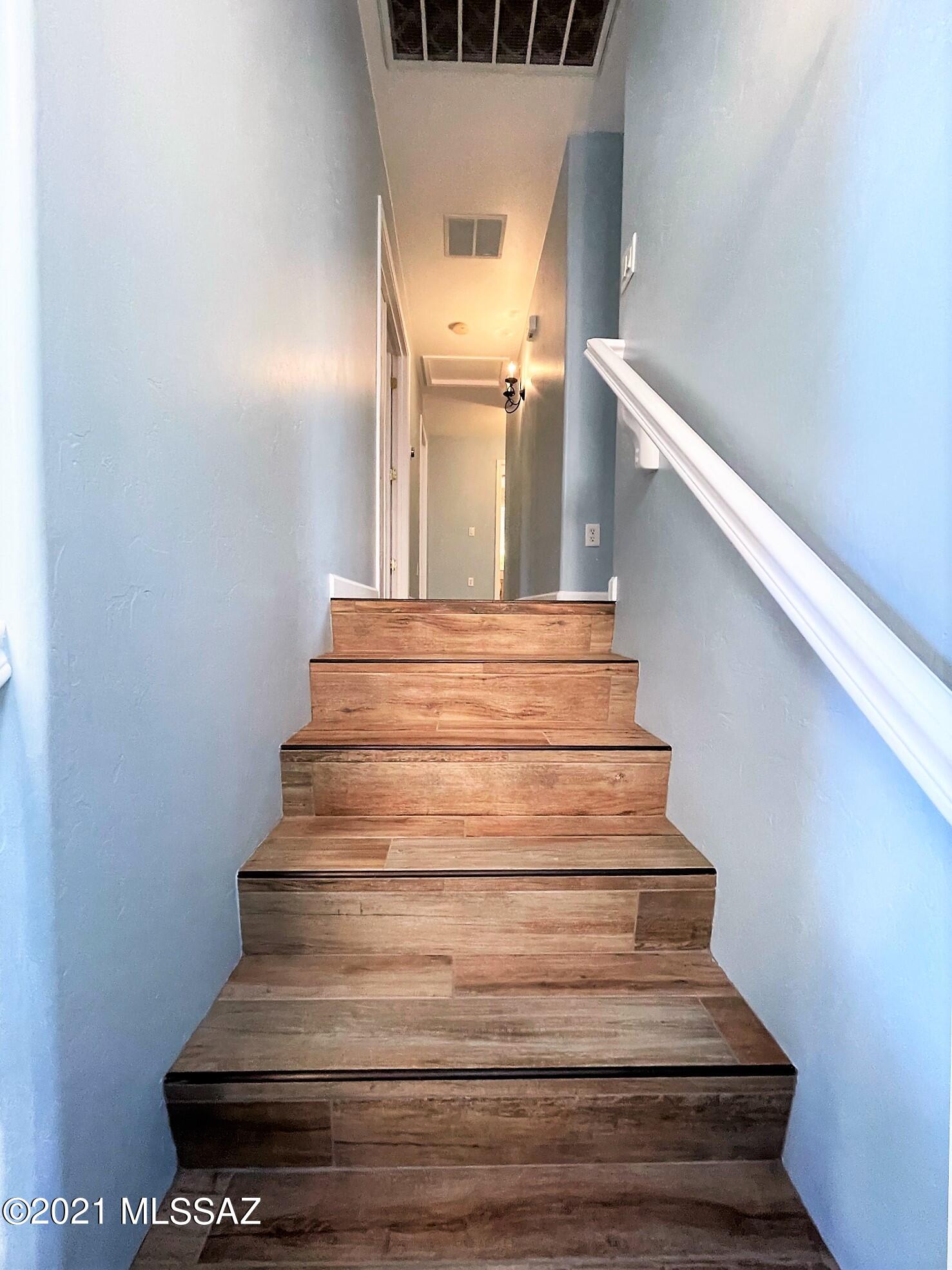 Presidio De Cancion (1-200) - Residential