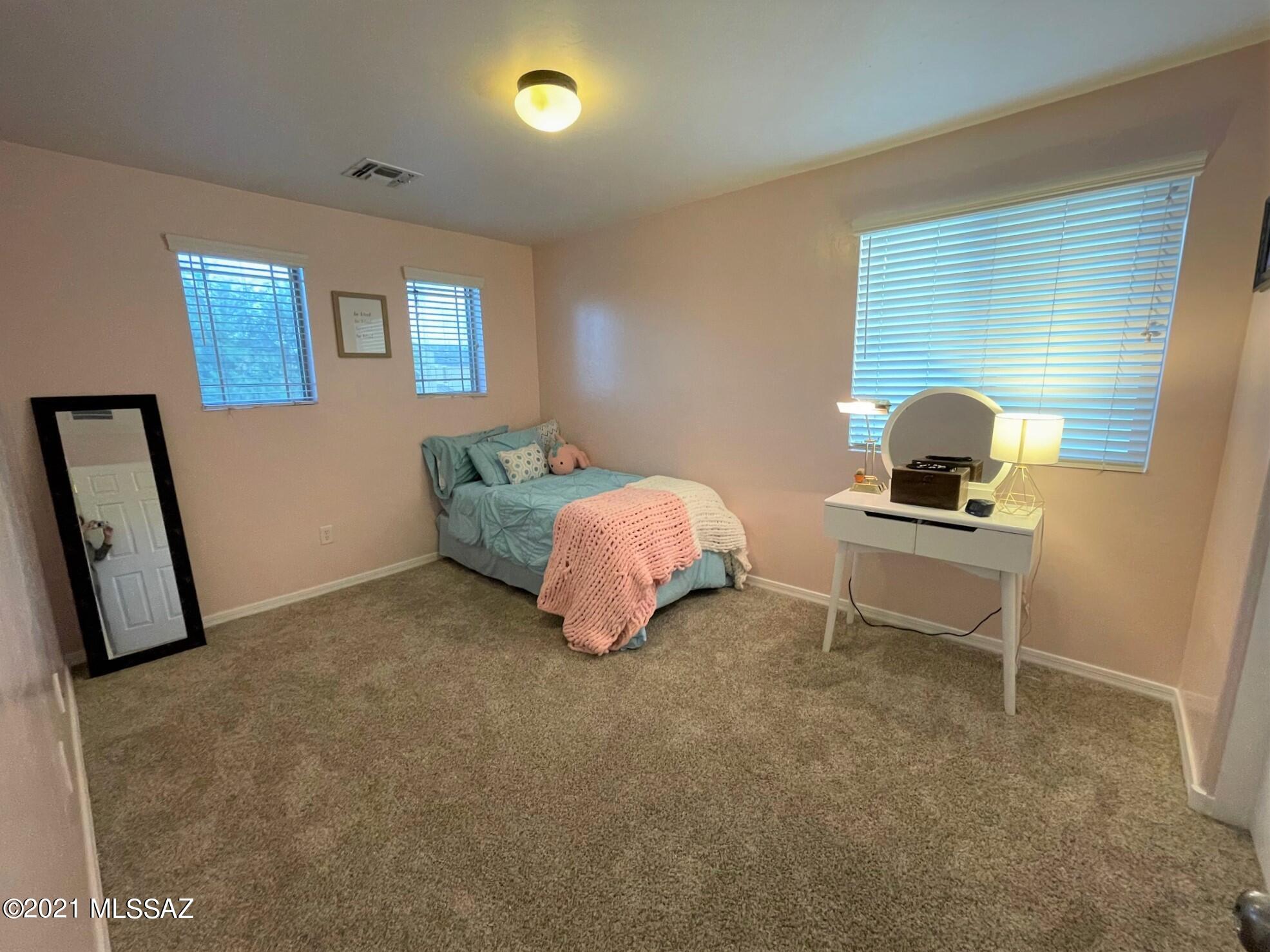Presidio De Cancion (1-200) - Residential