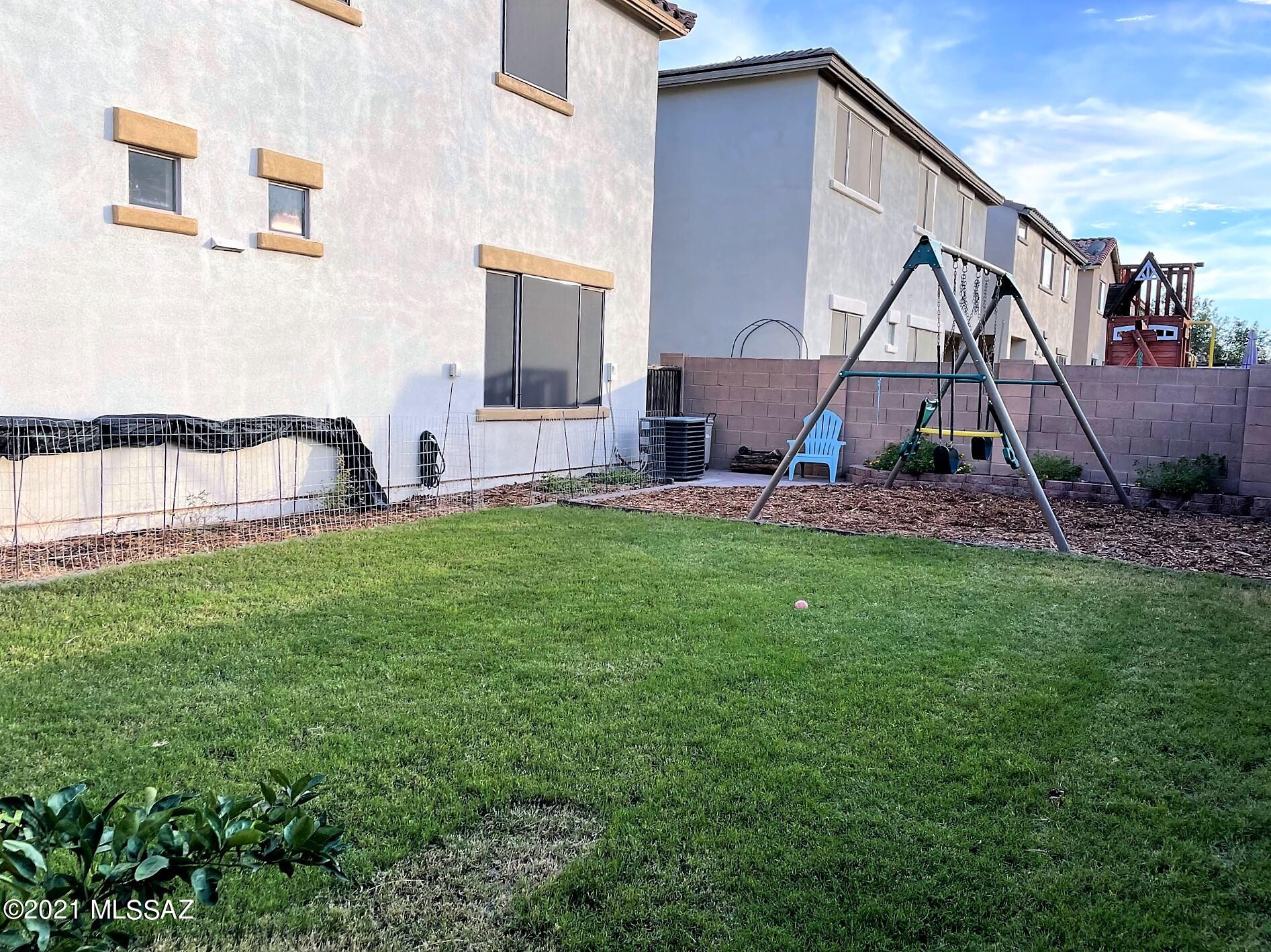 Presidio De Cancion (1-200) - Residential