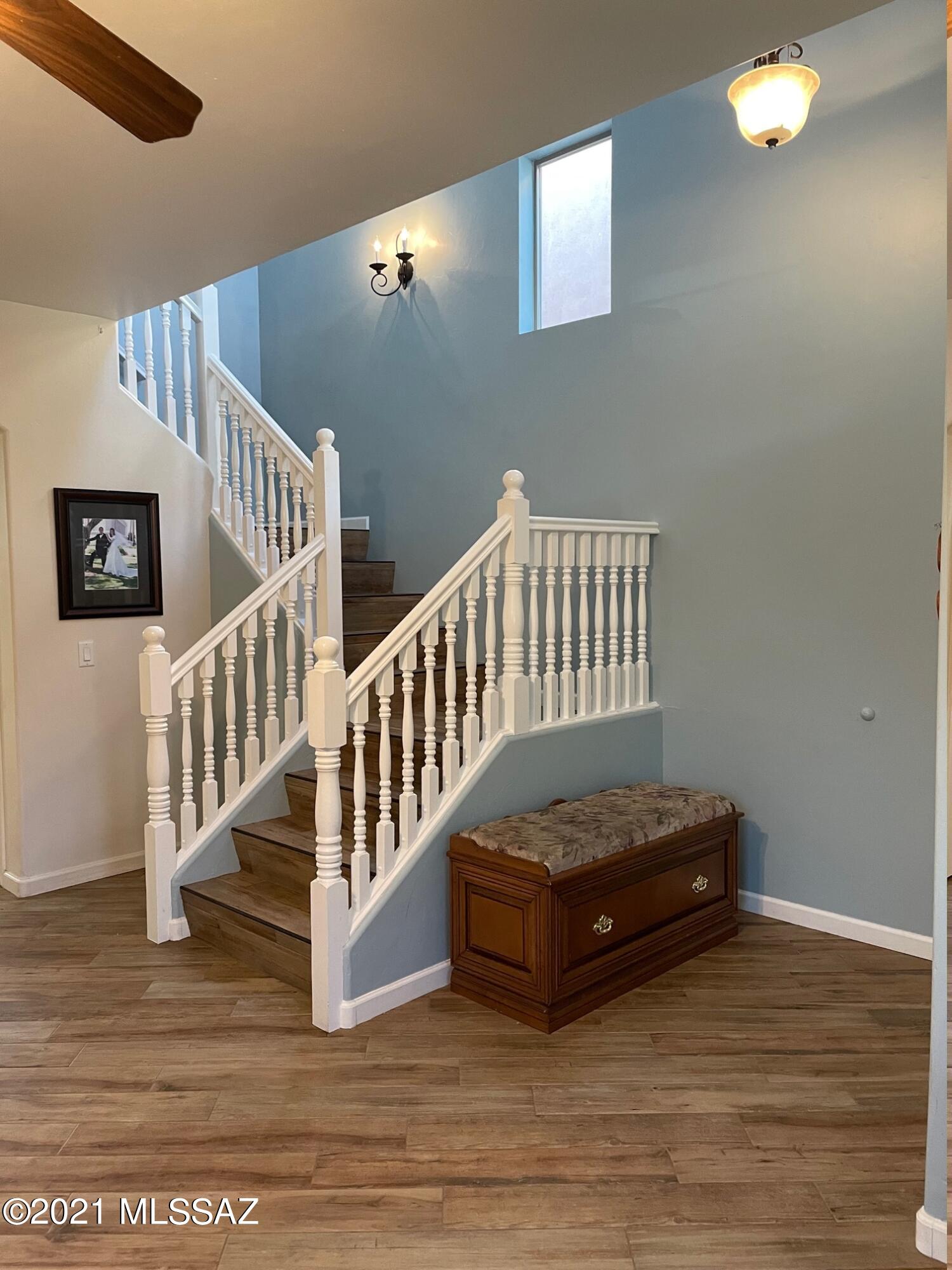 Presidio De Cancion (1-200) - Residential