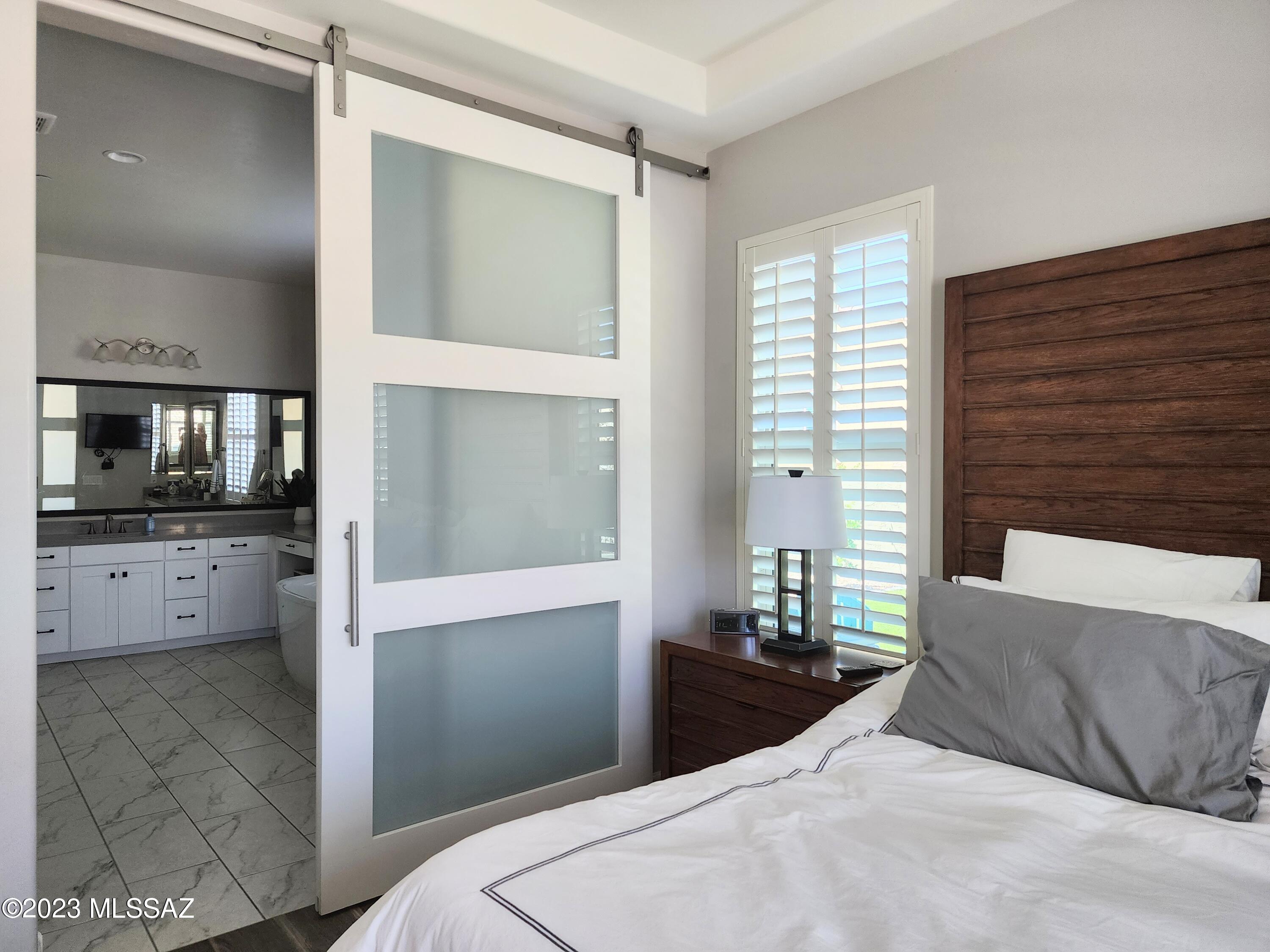 Sanctuary At Silverhawke - Residential