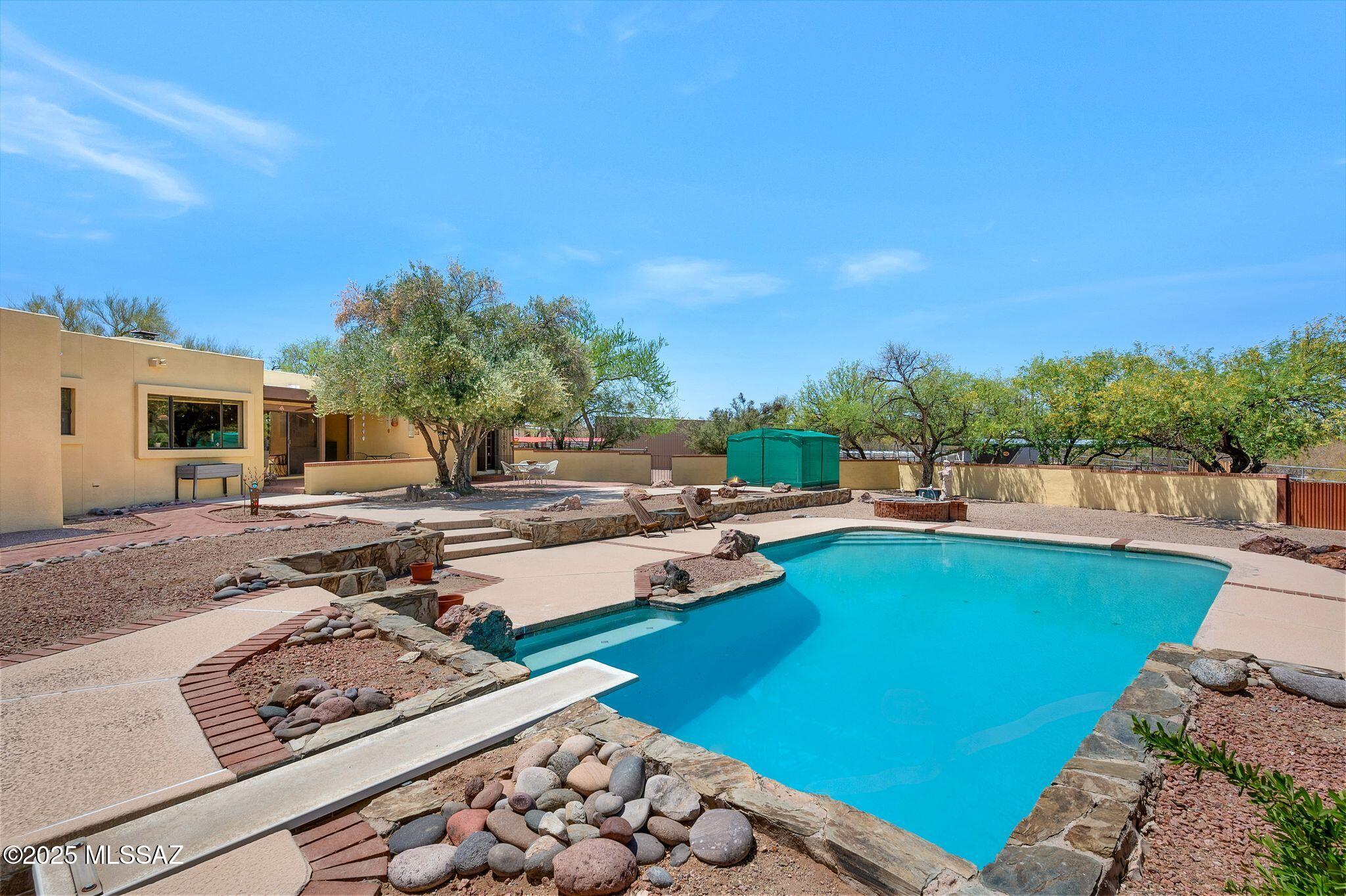 Unsubdivided - Residential