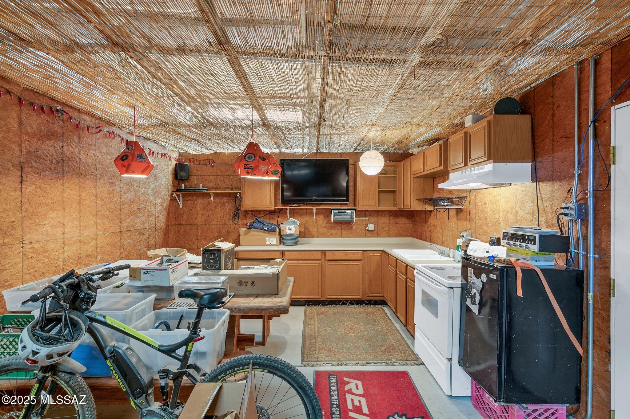 Unsubdivided - Residential