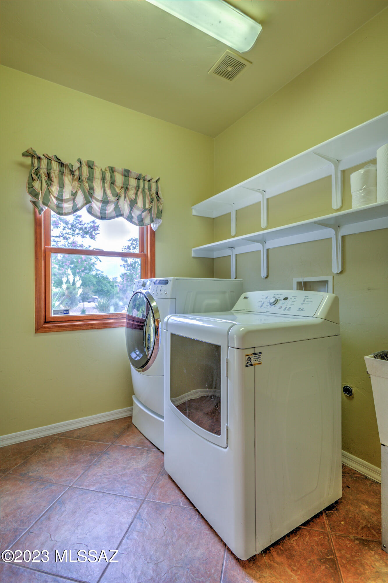 New Tucson Unit NO. 30 - Residential