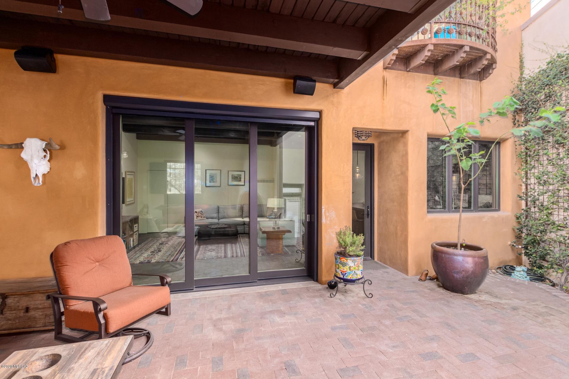 Mercado District of Menlo Park Blks A-D (1-100) - Residential