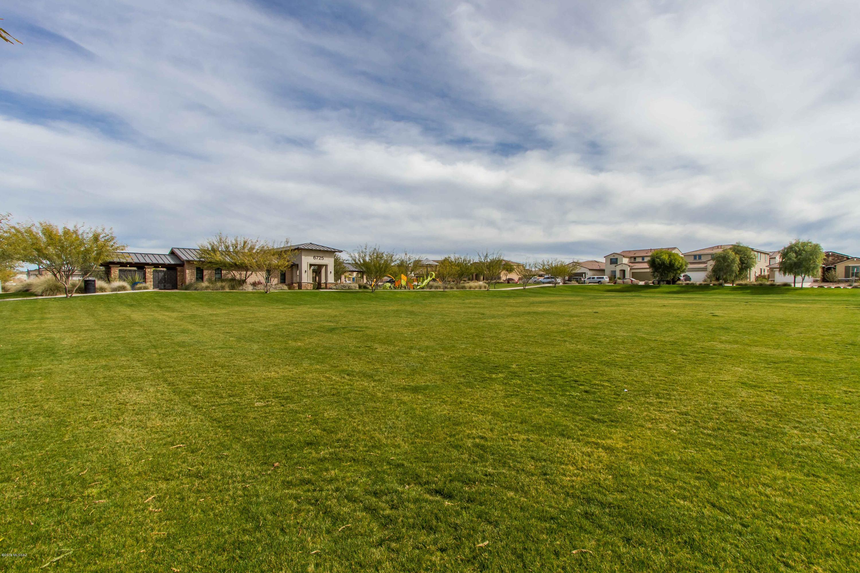 La Estancia De Tucson (1-330) - Residential