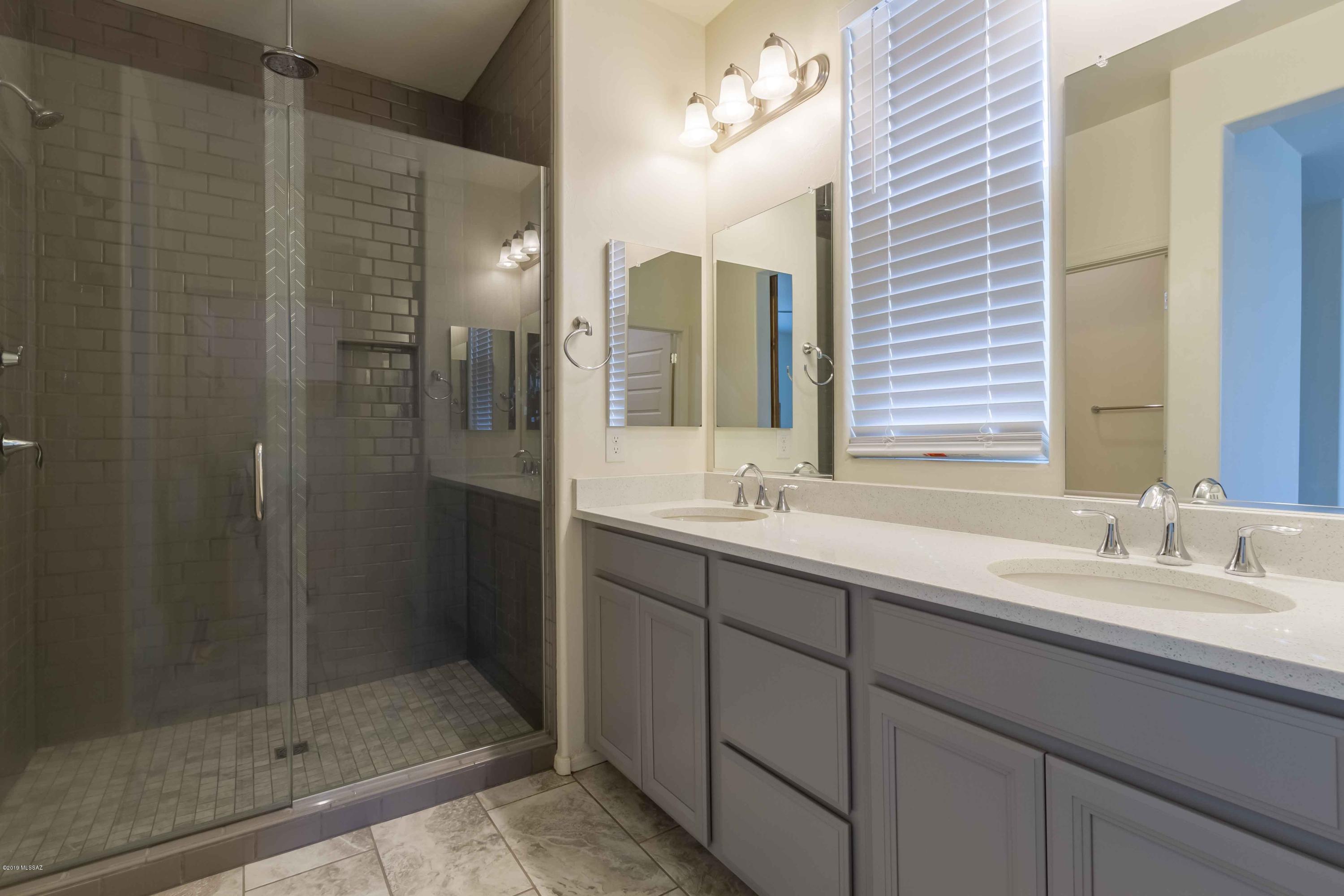 La Estancia De Tucson (1-330) - Residential