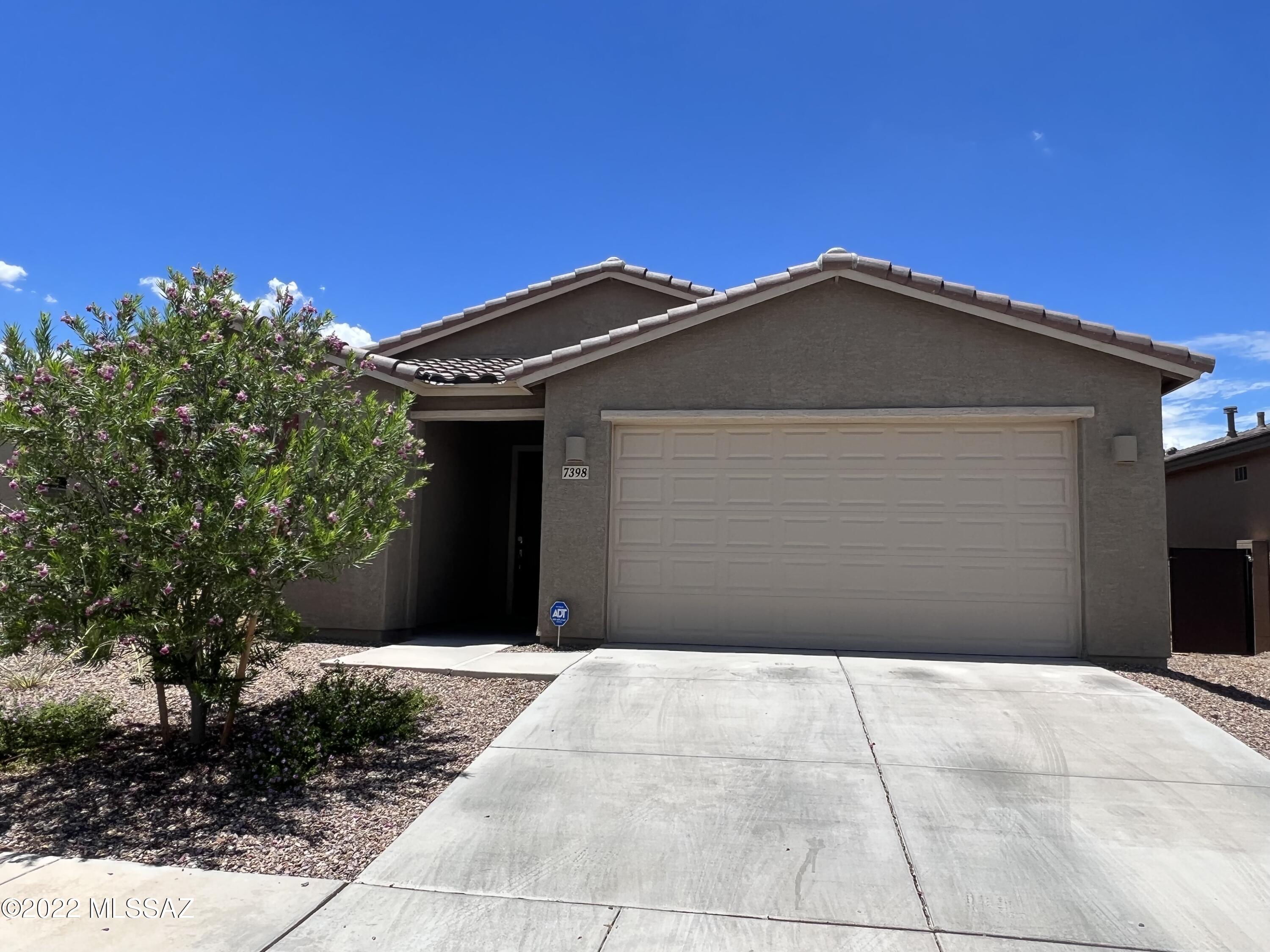 La Estancia De Tucson (331-410) - Residential Lease