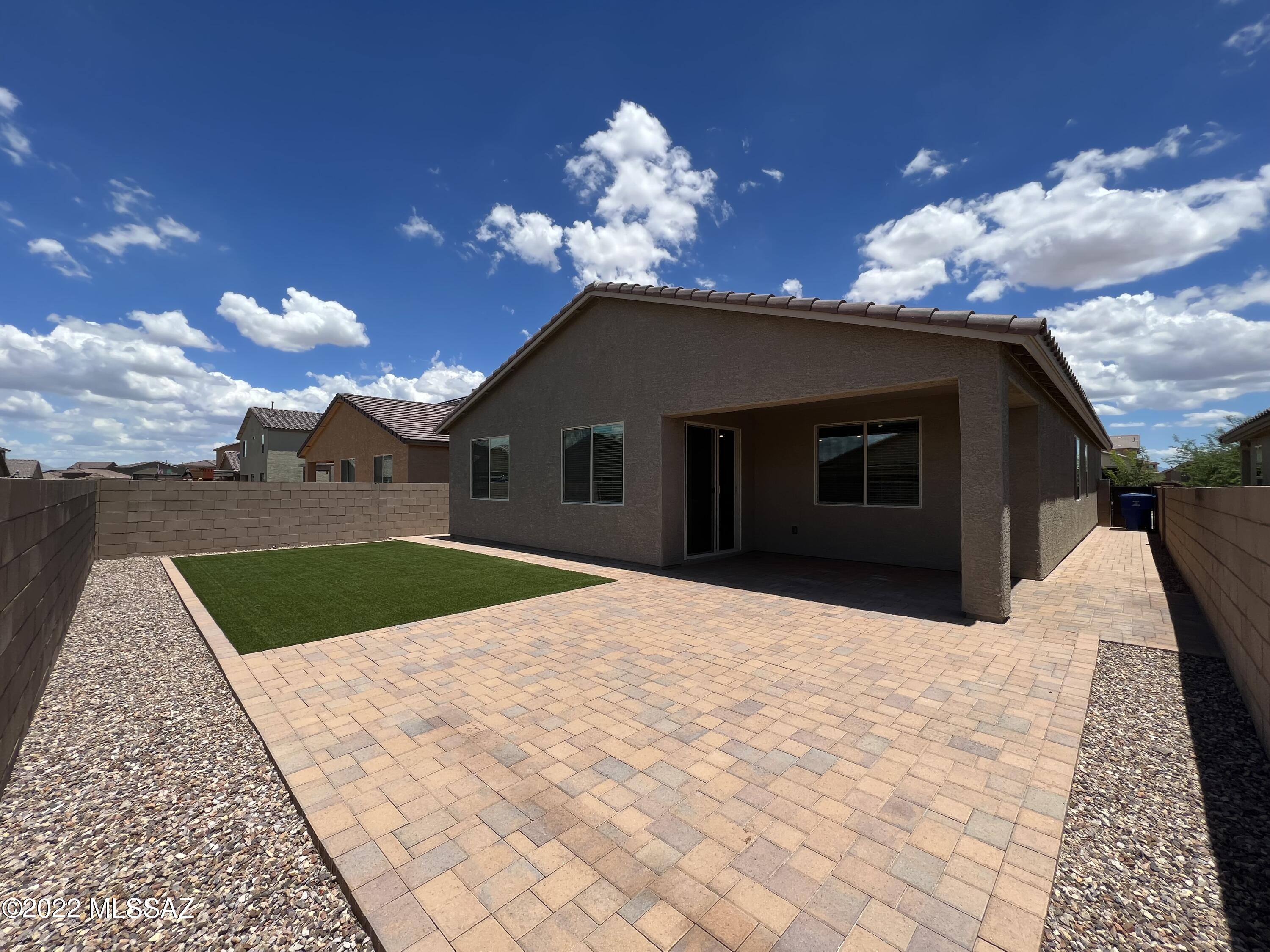 La Estancia De Tucson (331-410) - Residential Lease
