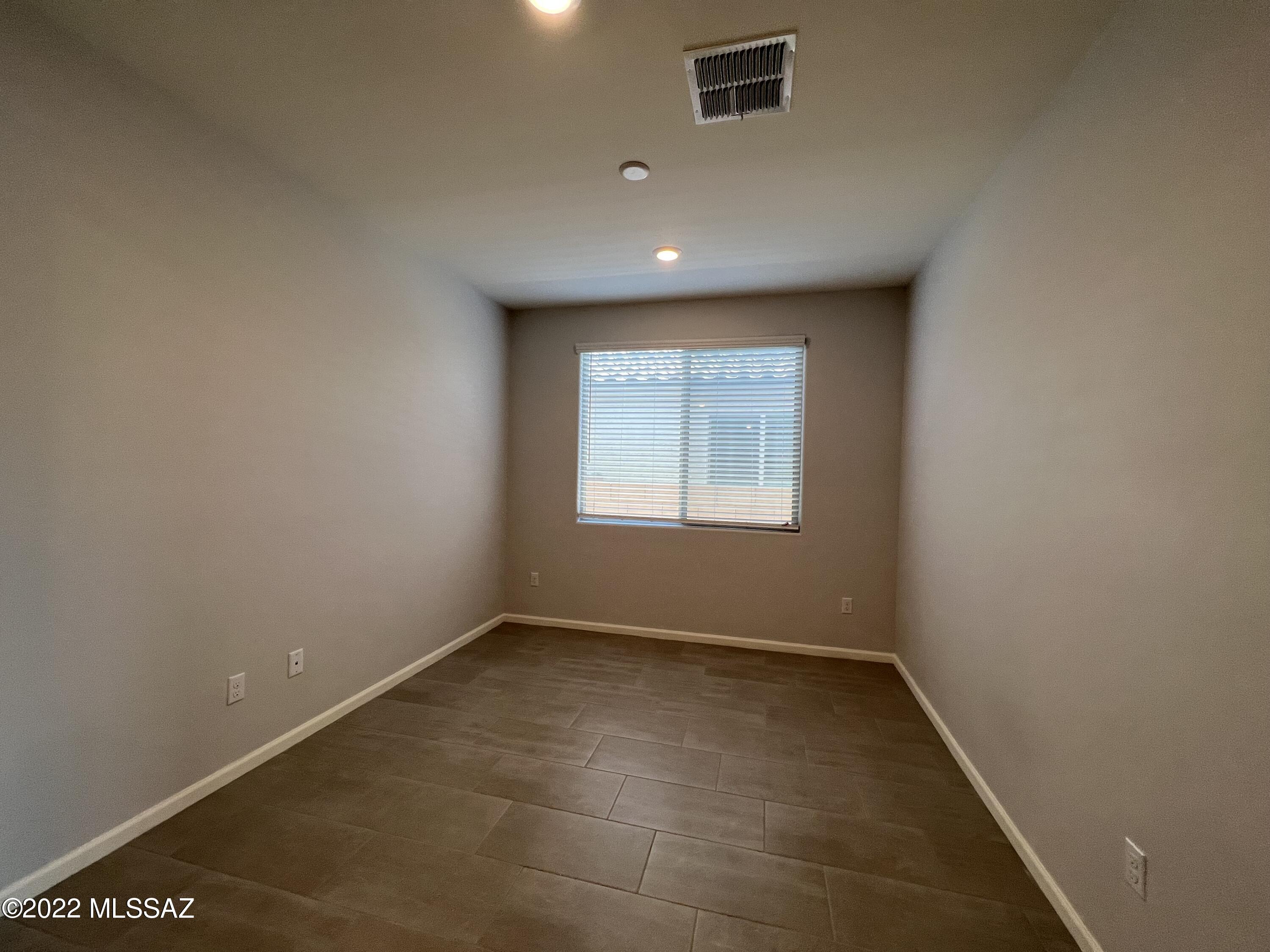 La Estancia De Tucson (331-410) - Residential Lease