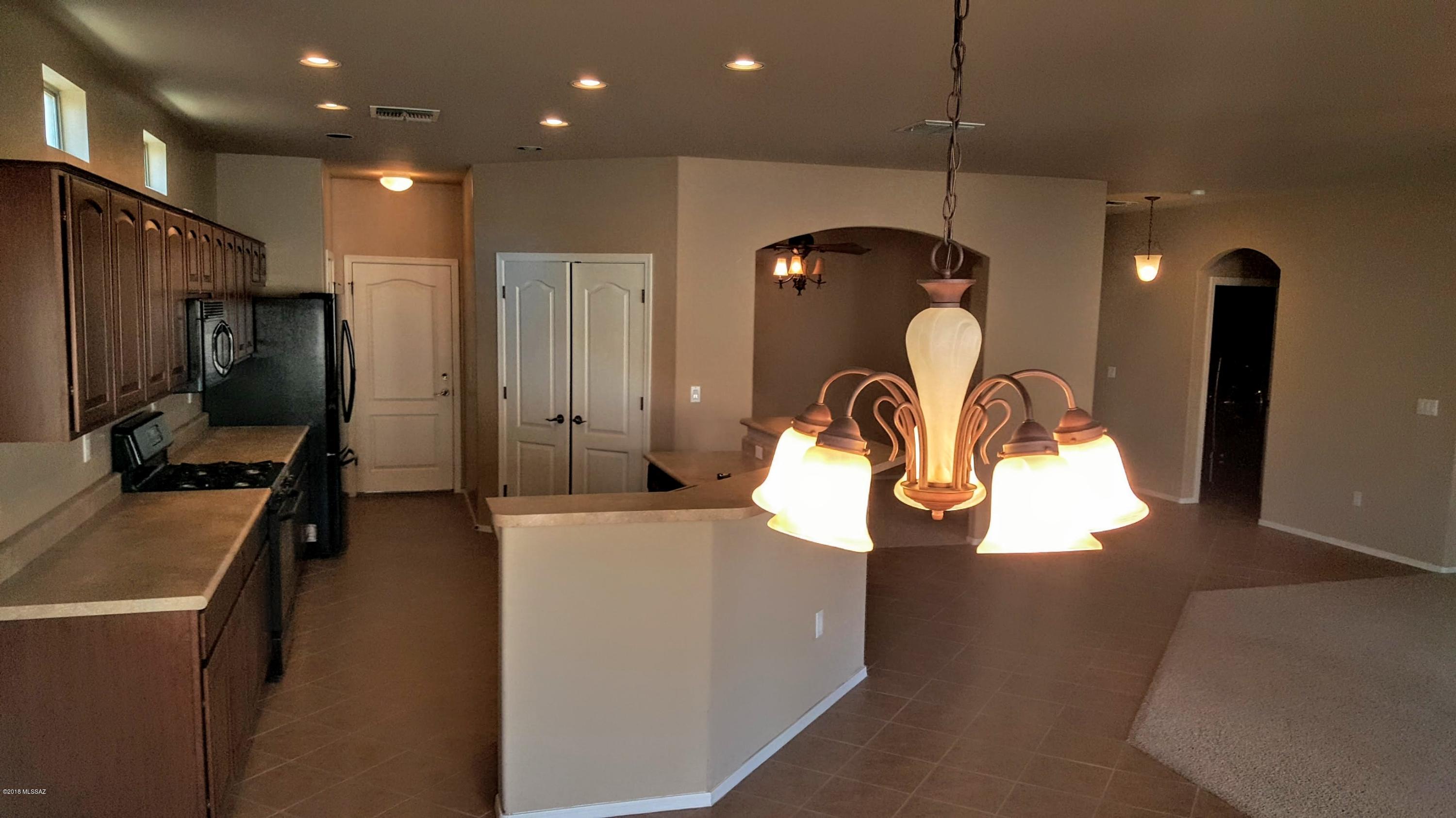 Black Horse (1-411) - Residential Lease
