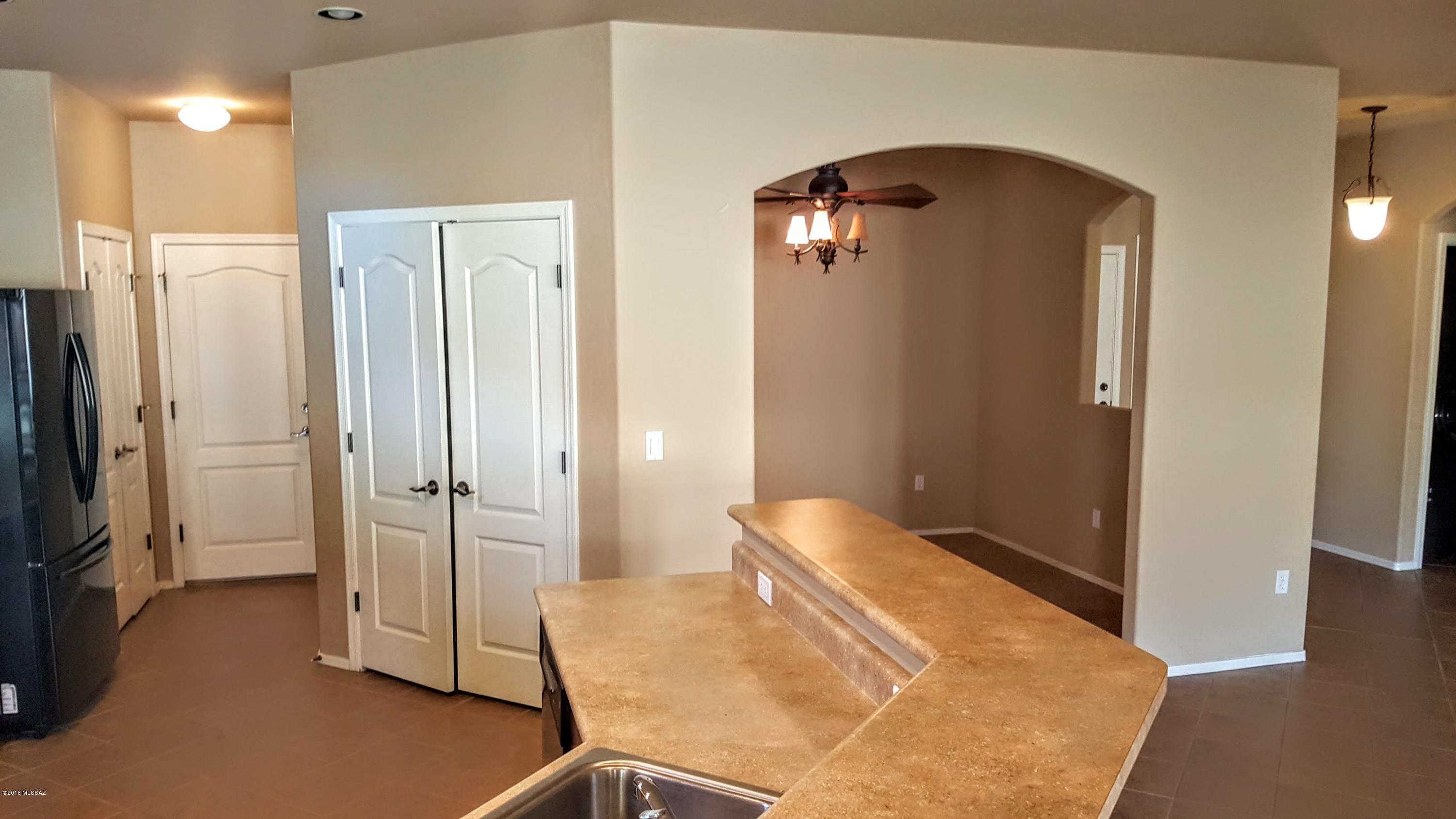 Black Horse (1-411) - Residential Lease