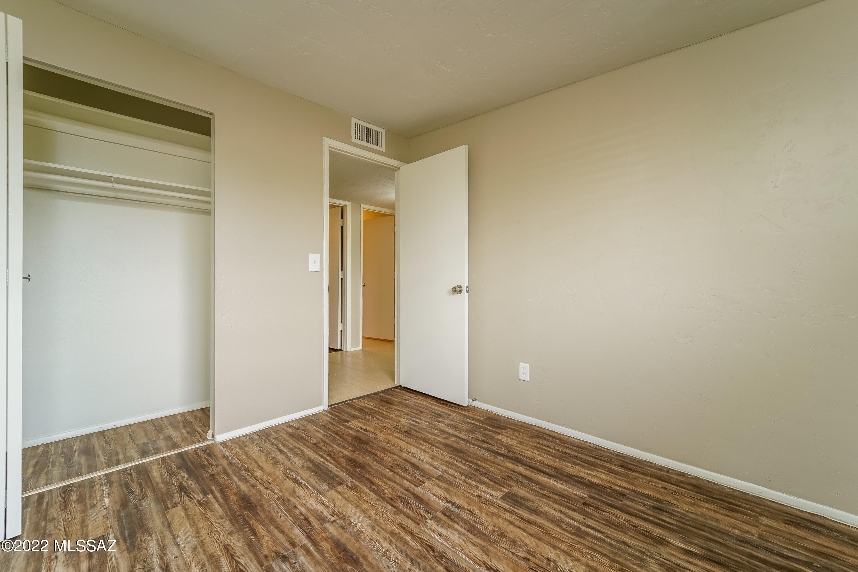 Vista Del Prado NO. 6 (1-64) - Residential Lease