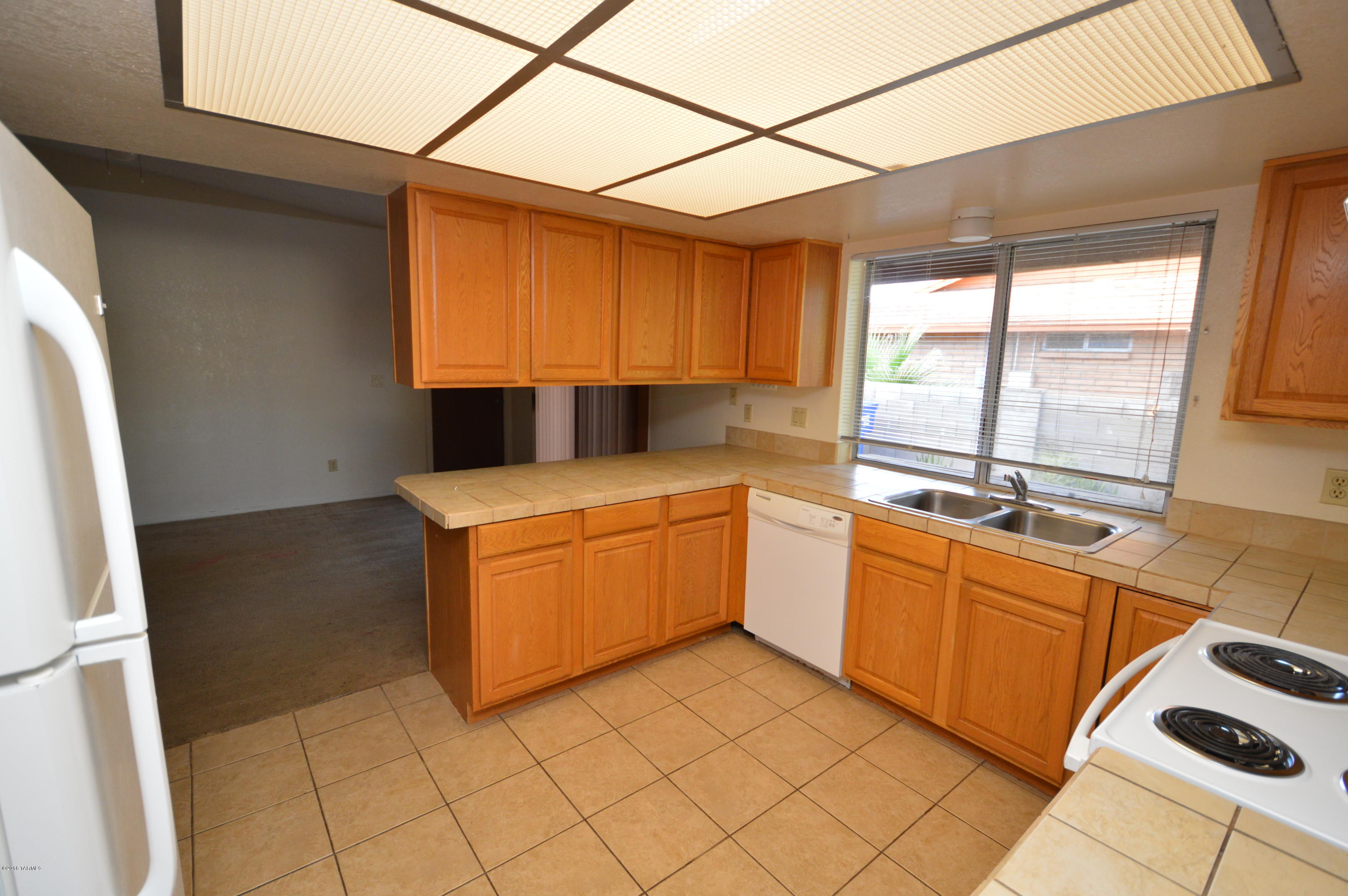 Vista Del Rio (1-217) - Residential Lease