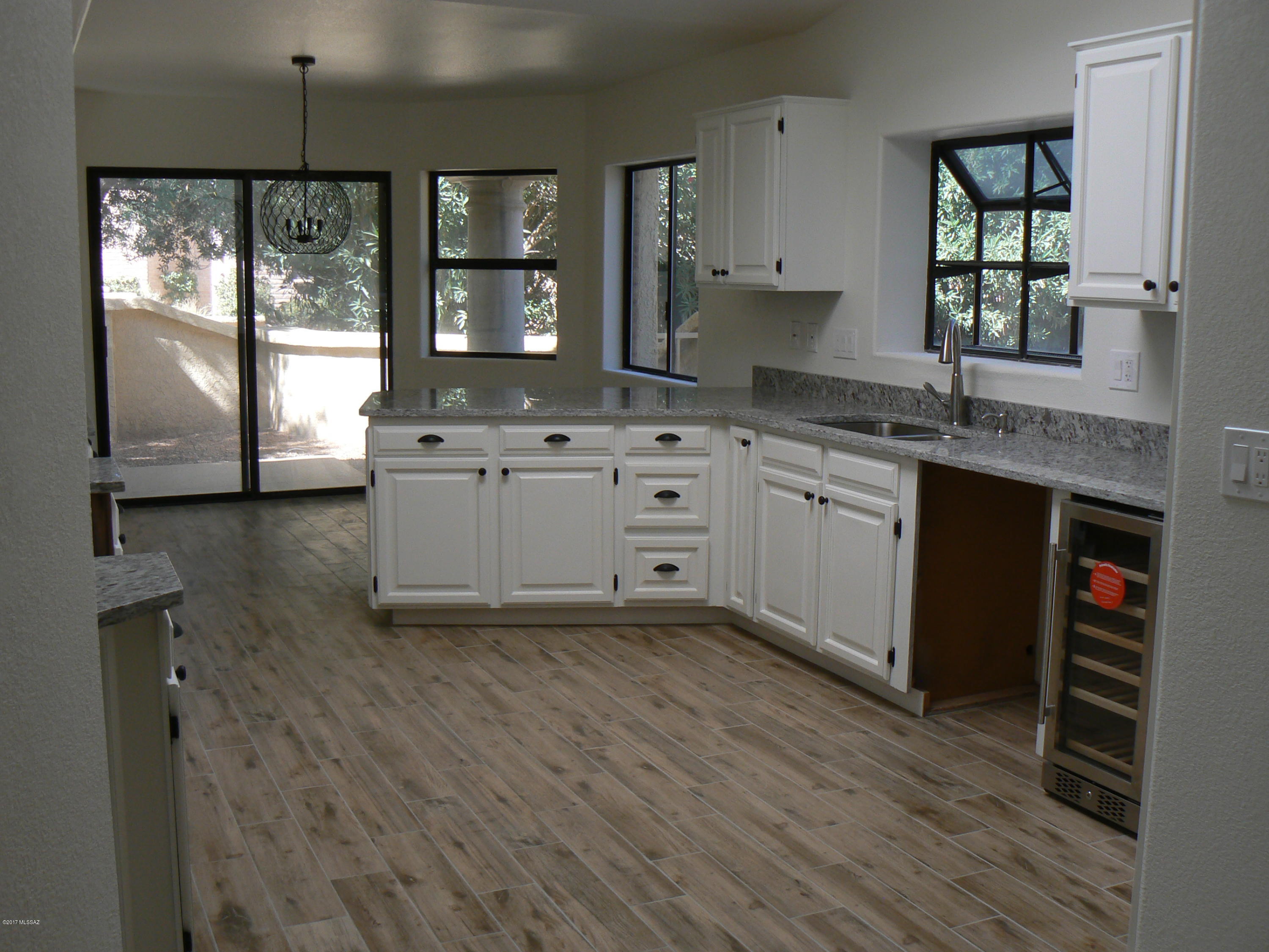 Riverbend - Sabino Canyon Road  (1-97) - Residential