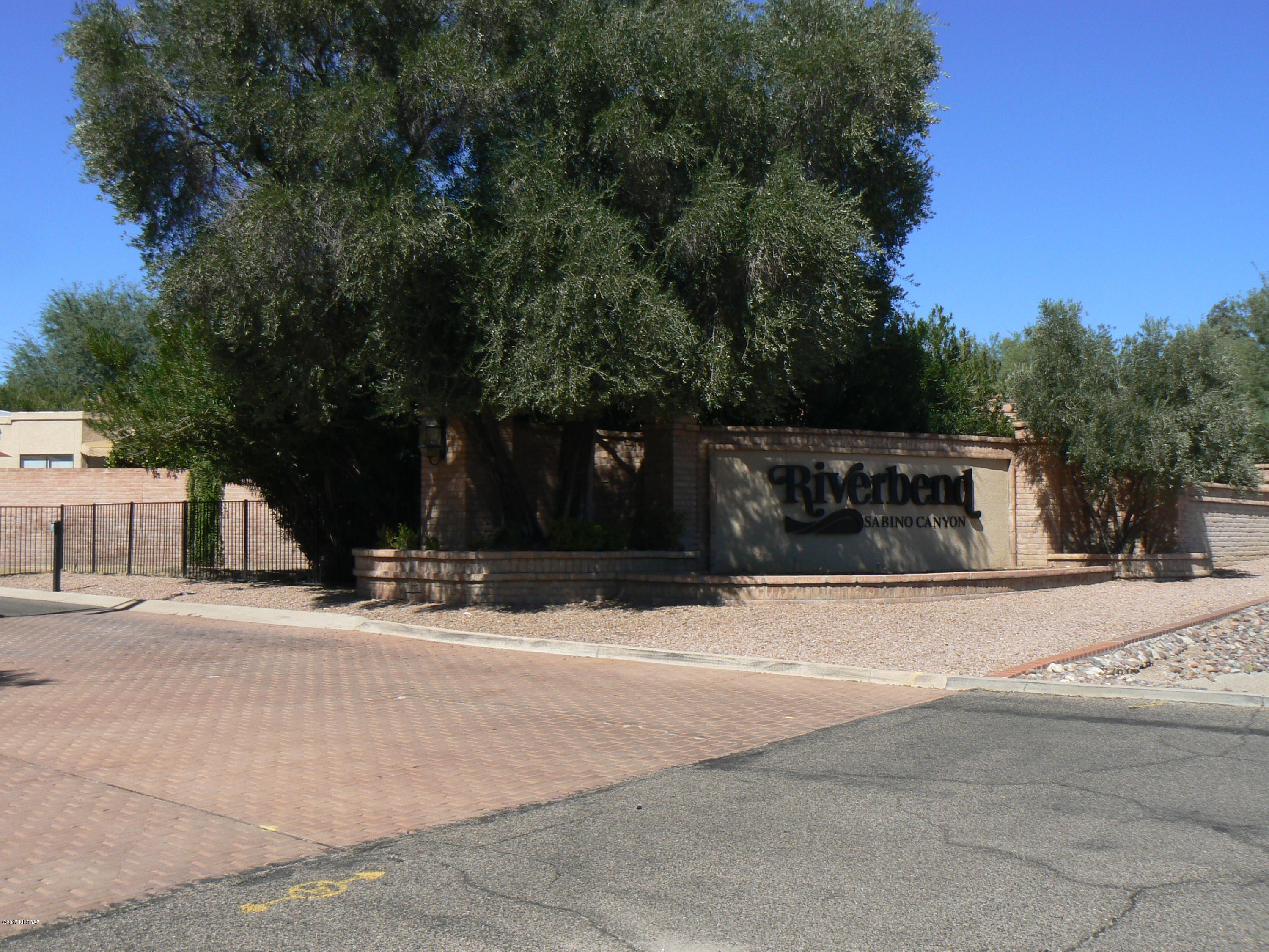 Riverbend - Sabino Canyon Road  (1-97) - Residential