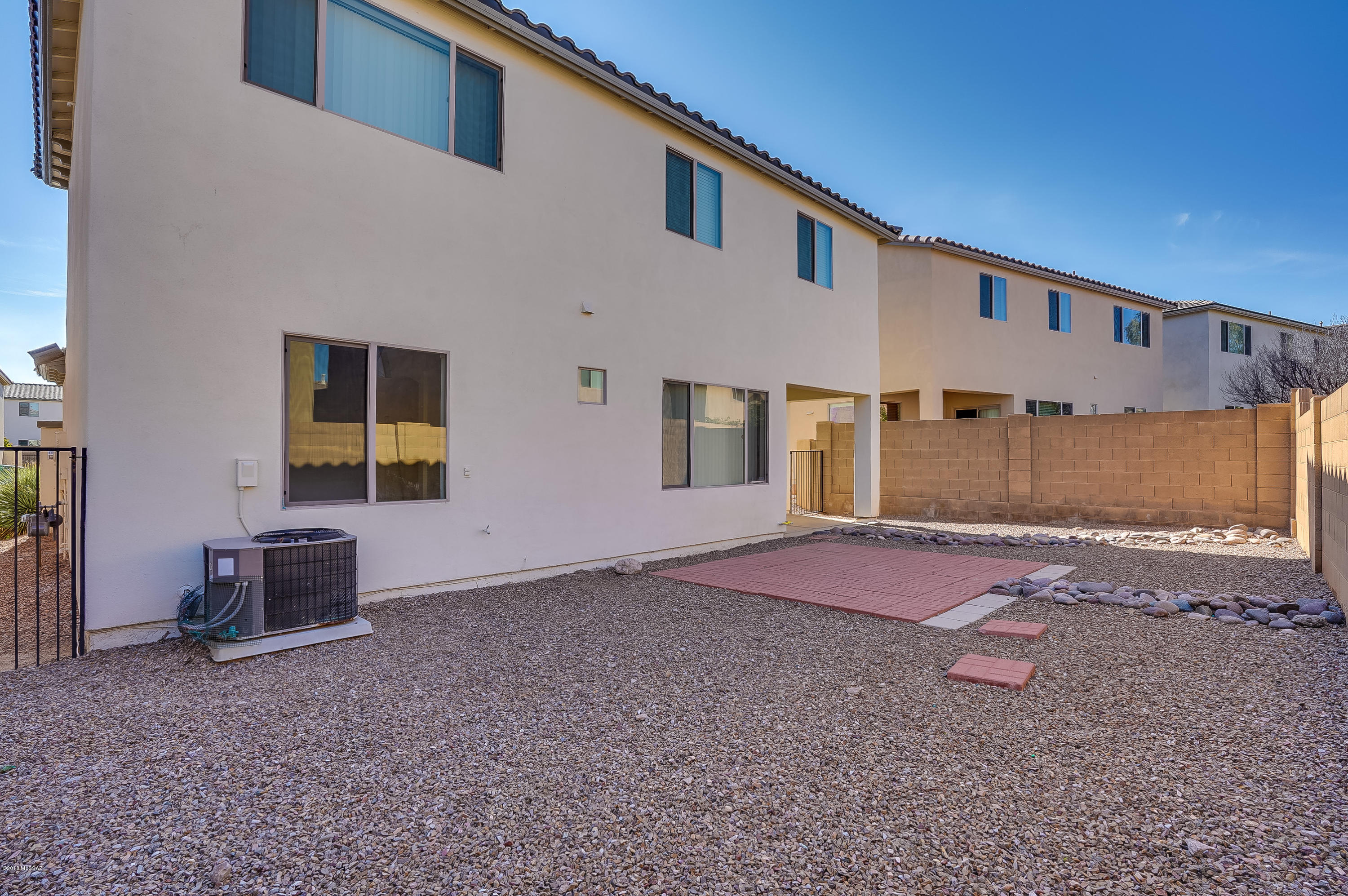 Presidio De Cancion (1-200) - Residential