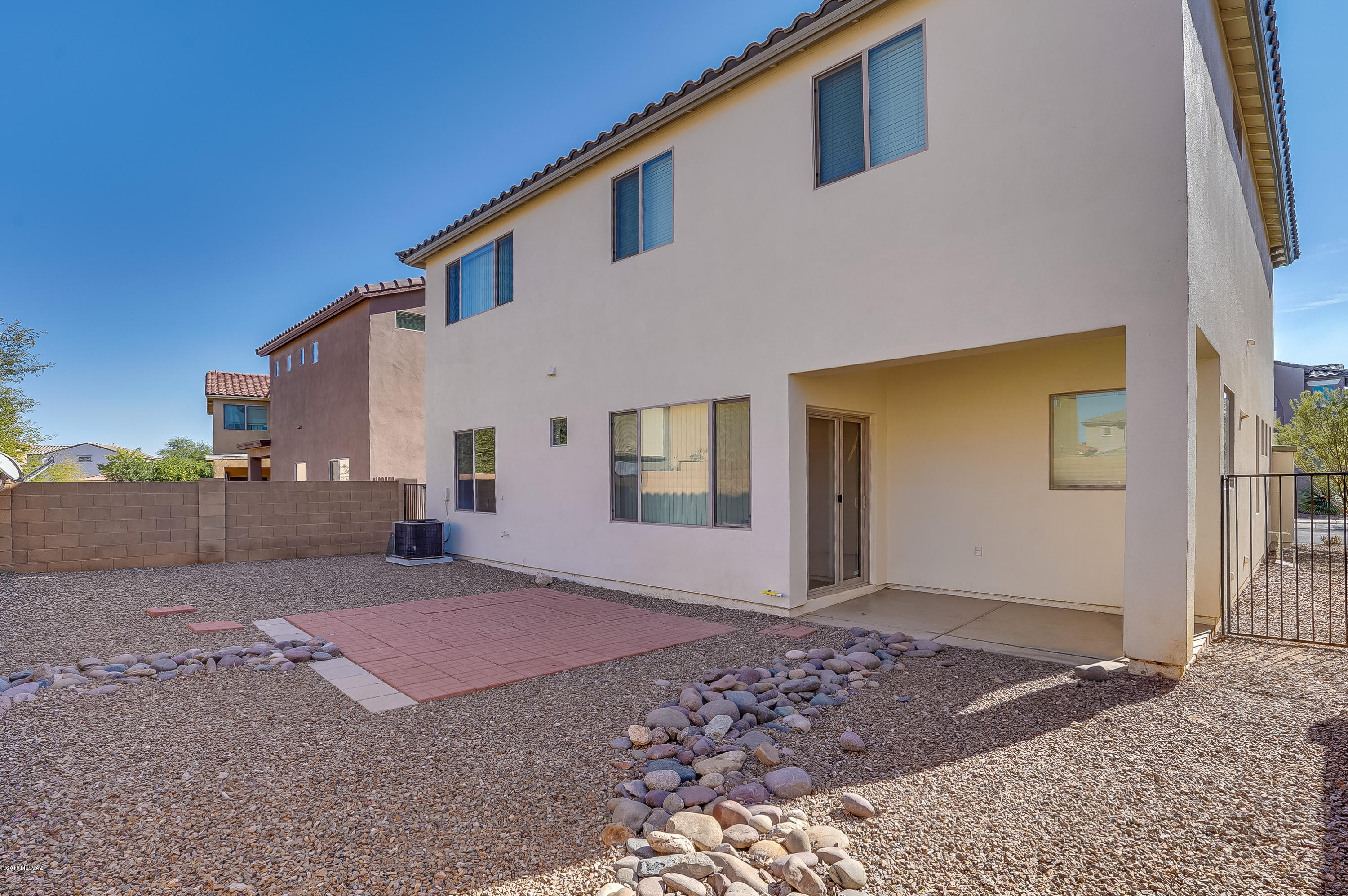 Presidio De Cancion (1-200) - Residential