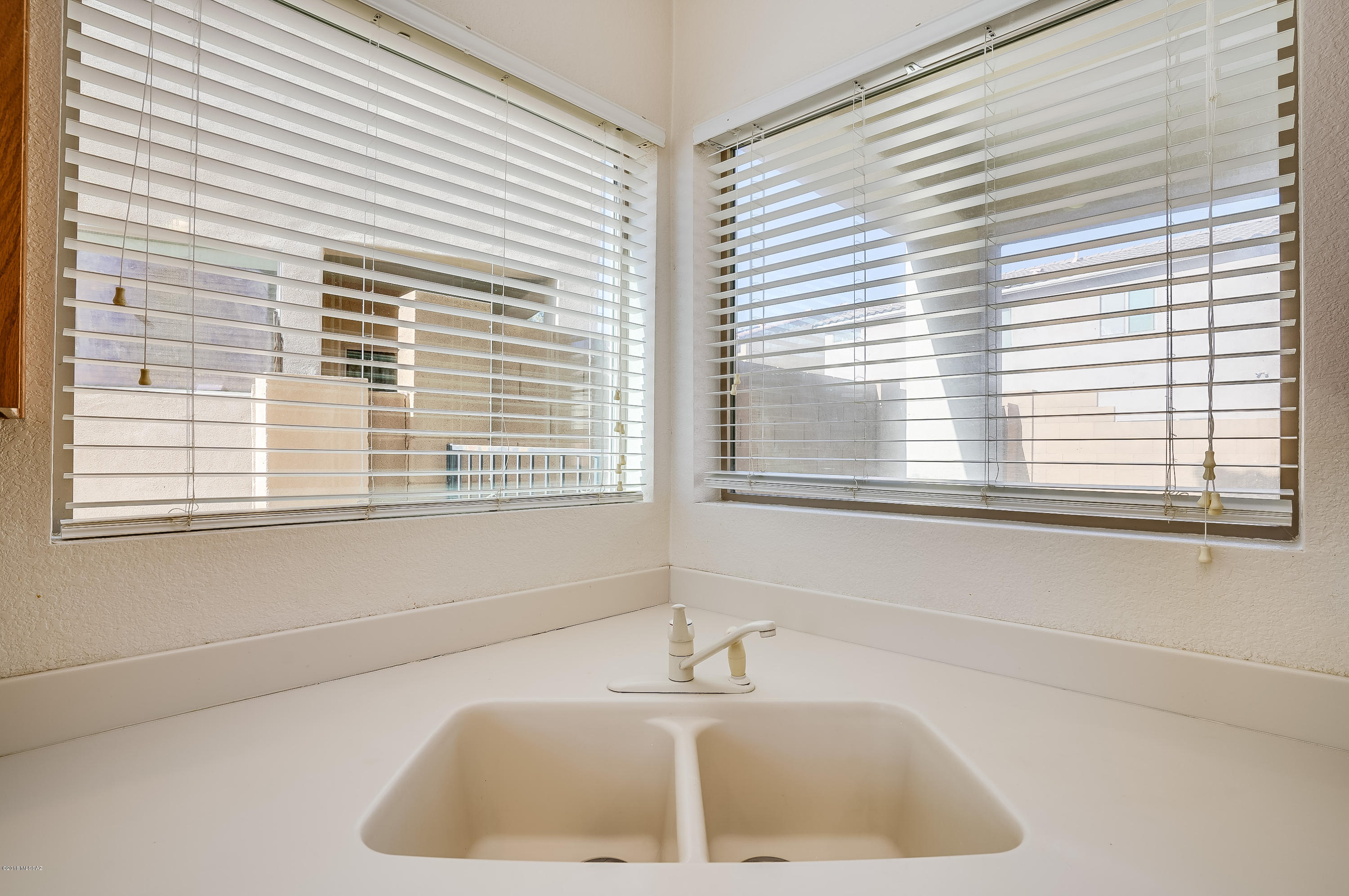 Presidio De Cancion (1-200) - Residential