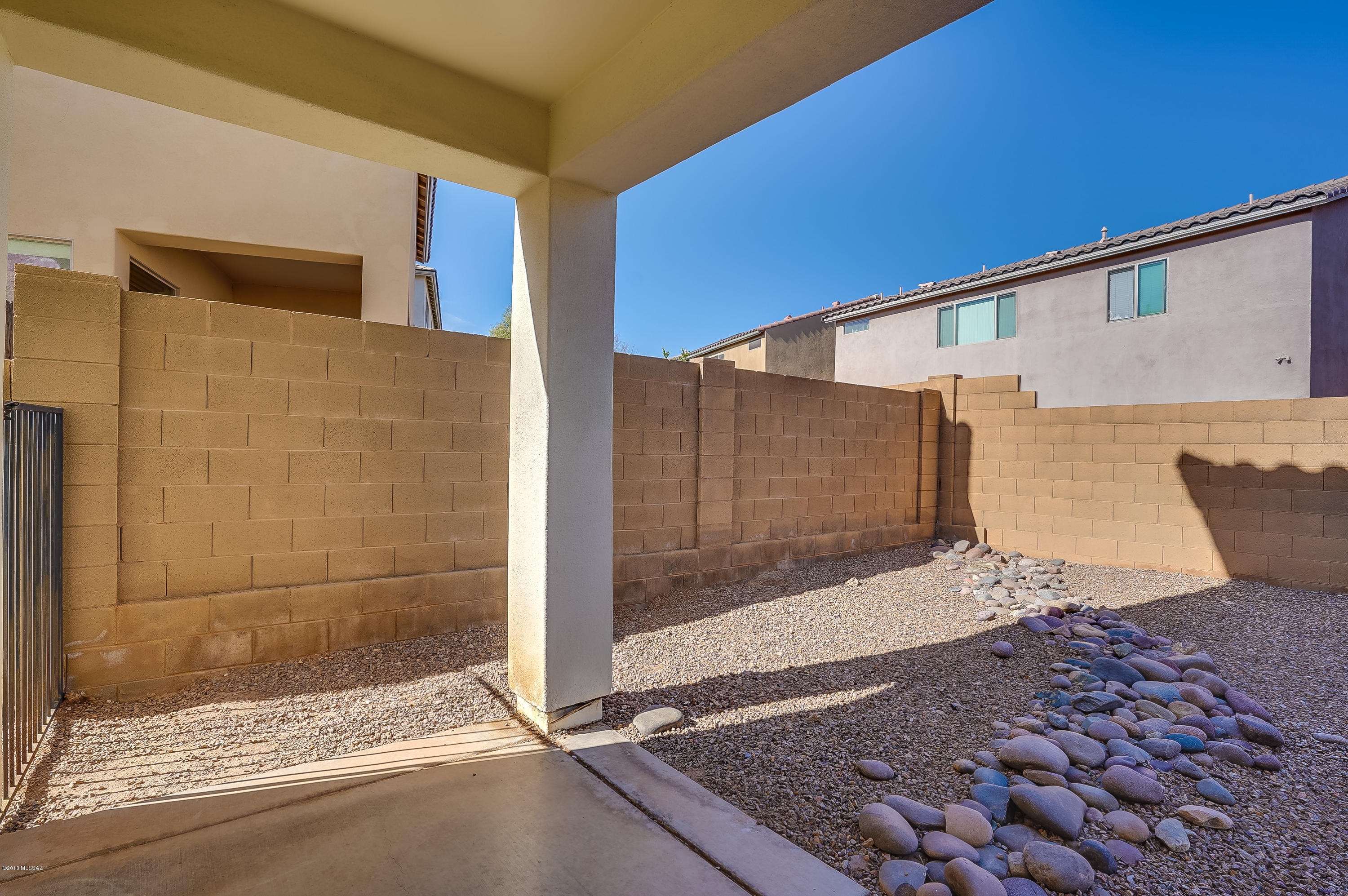 Presidio De Cancion (1-200) - Residential