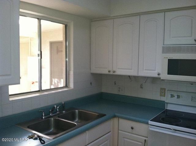 Las Solanas Blk 2 (1-49) - Residential Lease
