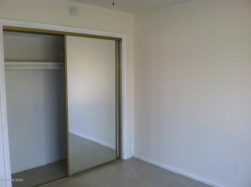 Las Solanas Blk 2 (1-49) - Residential Lease