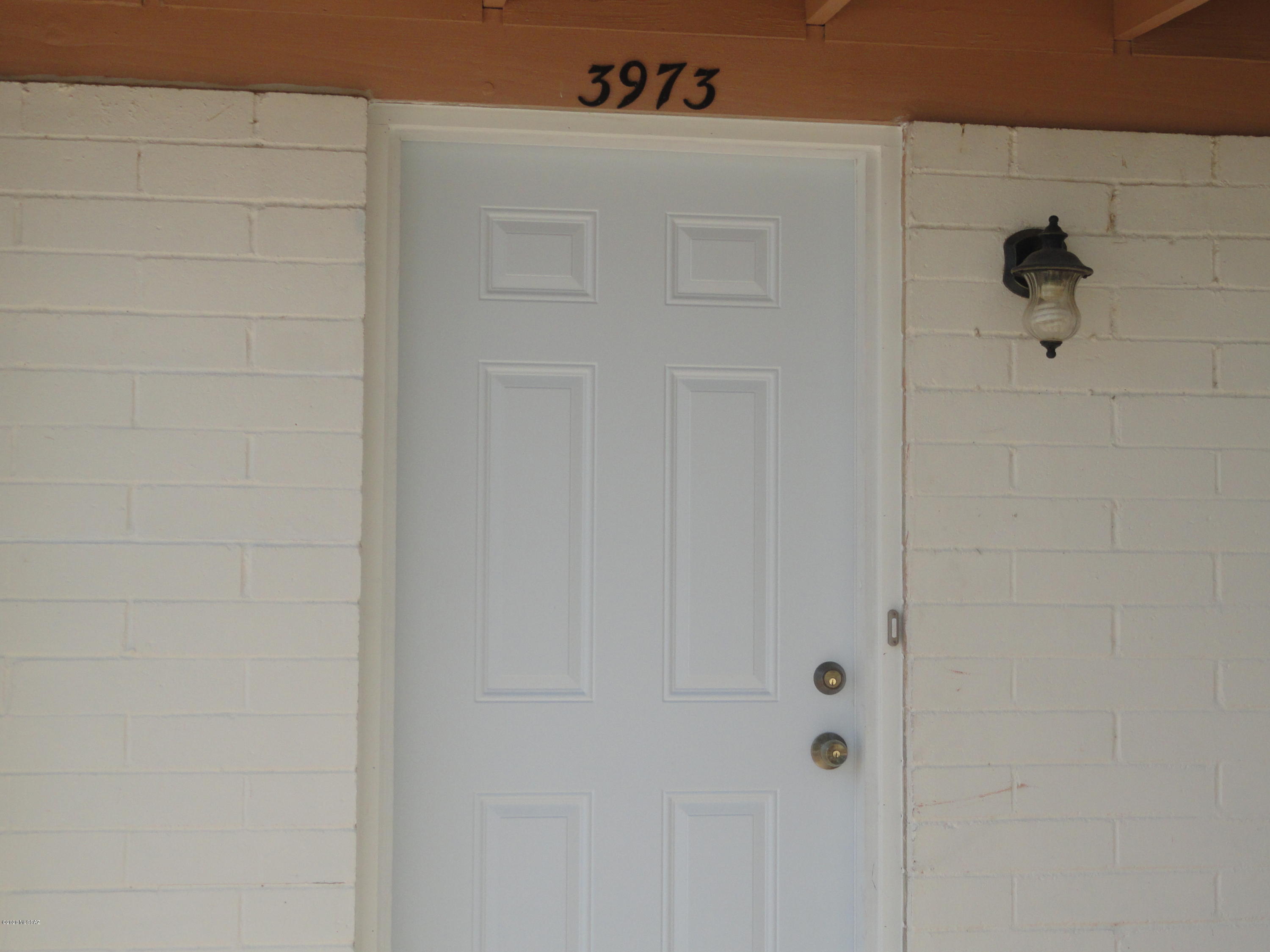 UPDATED AND MOVE-IN READY, 1 BR--1 BA 838 SQ FT. TOWNHOUSE--FIRST FLOOR.  NICELY EQUIPPED KITCHEN & ALSO WASHER AND DRYER INCLUDED. HAS CENTRAL AC.--WINDOW TRETMENTS STAY. Also: full bath has tub & shower. Freshly painted, has extra living area off Living Room for Den, Dinette, Etc.  Has fully gated back yard and covered and fully gated single car port.