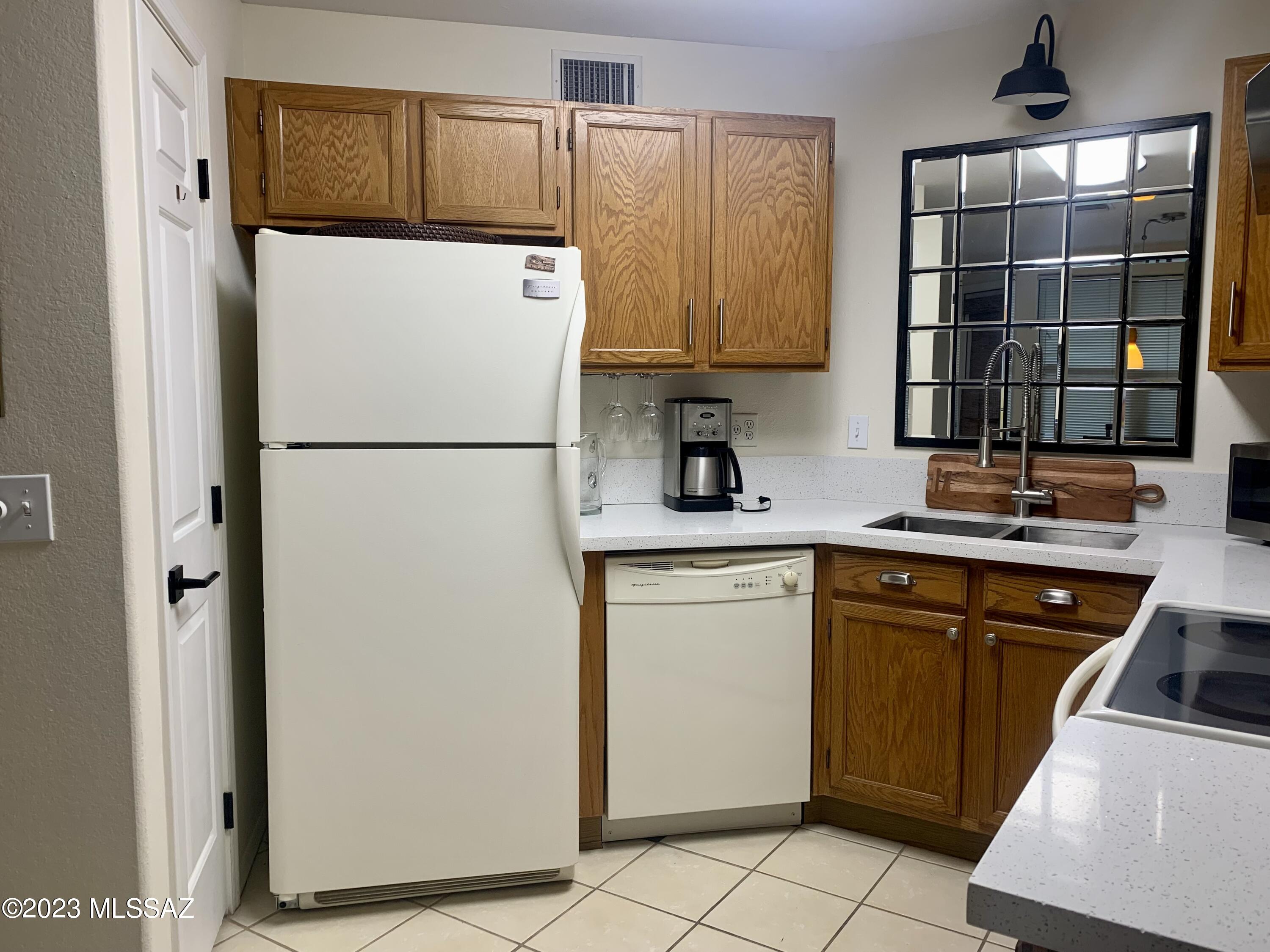 Canyon View At Ventana Condominium (1-264) - Residential Lease