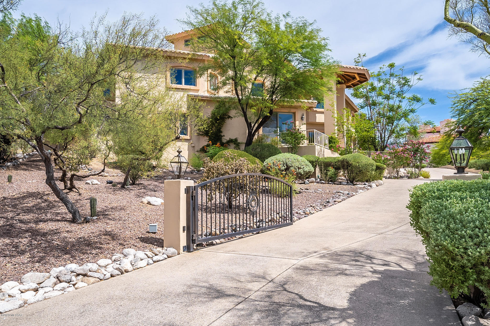 Sabino Vista Hills (66-100) - Residential