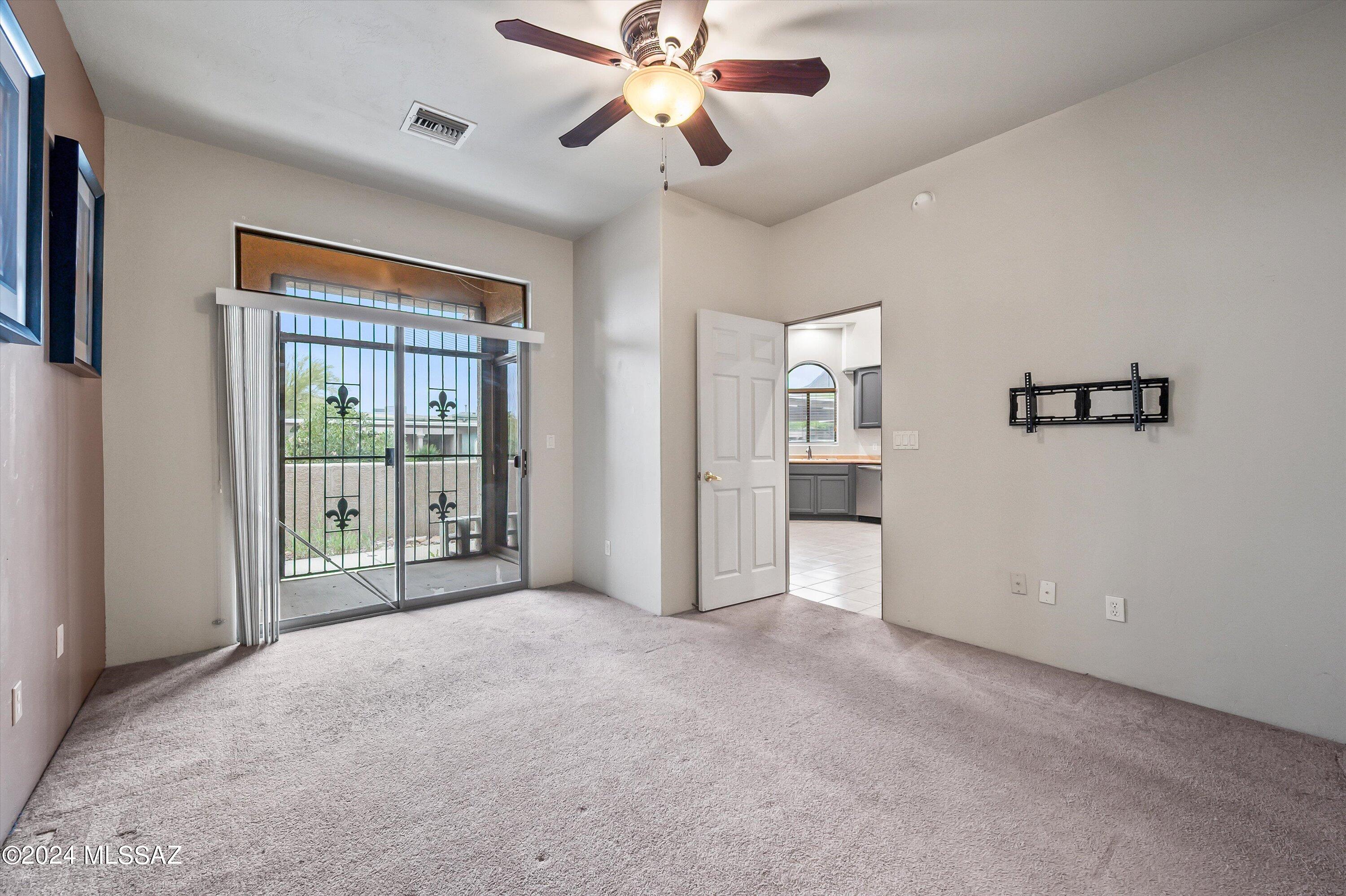 Kinney Village (1-112) - Residential