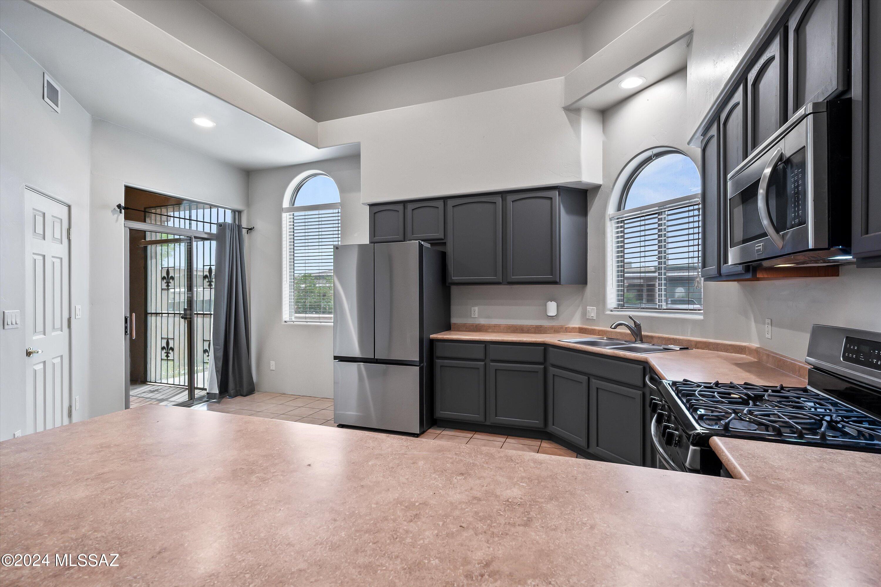 Kinney Village (1-112) - Residential